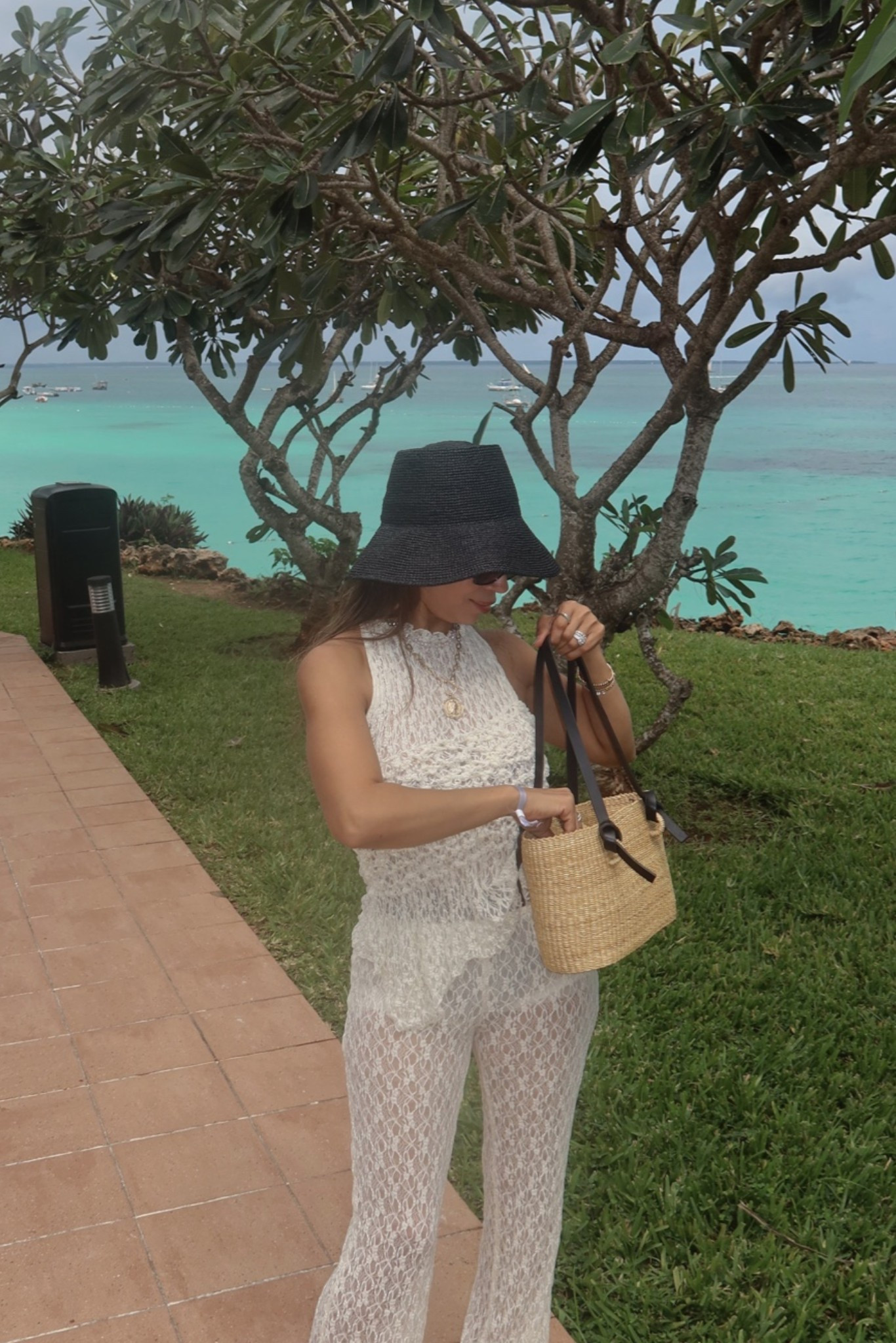 beach outfit of the day 🐚🥥 — wearing size small in both. 

Mom style 
Resort wear 
Summer beach outfit 
Africa 
Ootd 
Beach ootd 
Vacation 
Beach vacation 
Summer

#LTKPetite #LTKSeasonal #LTKootd