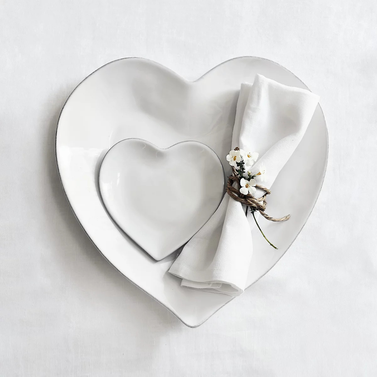 Porto Heart Dinner Plate | Tableware | The White Company | The White Company US