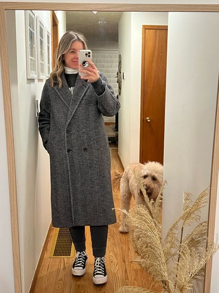 Favvvvv winter coat, it even looks cute with sweats! I love this for its low temperature rating and the fact that it looks cute with literally anything! 