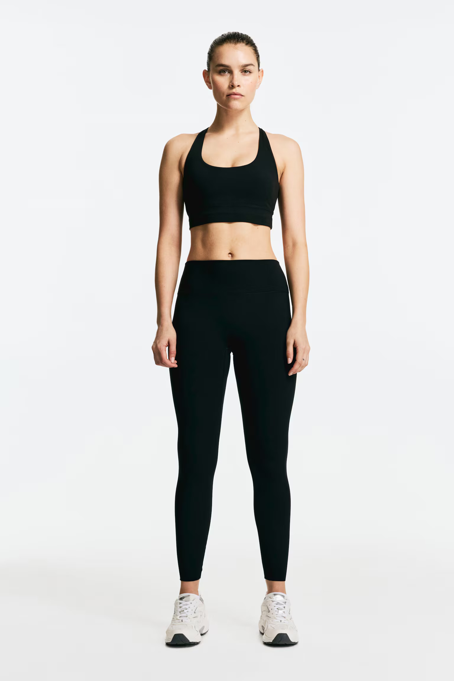 Sports leggings with SoftMove™ | H&M (UK, MY, IN, SG, PH, TW, HK)