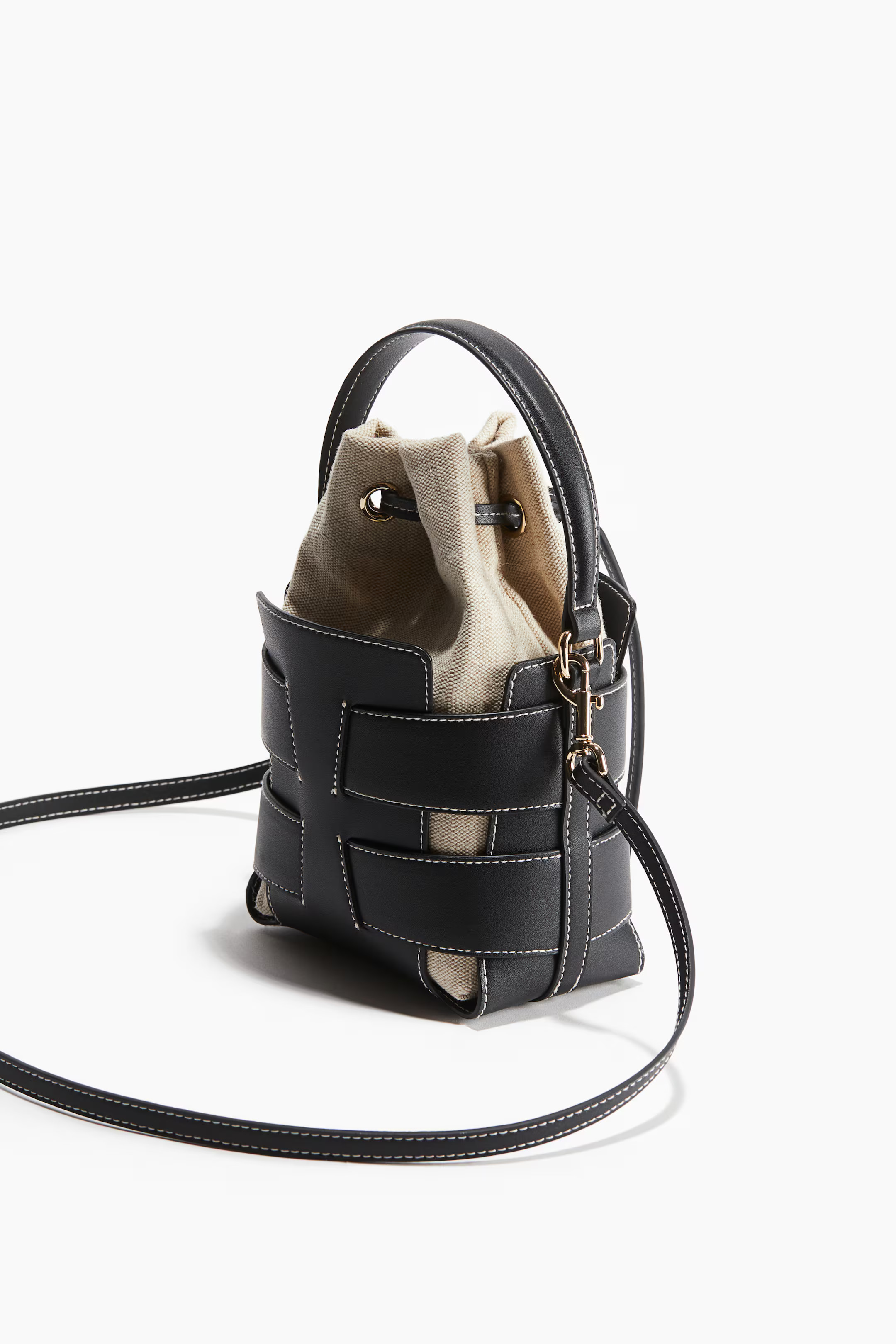 Crossbody Bucket Bag | H&M (US + CA)