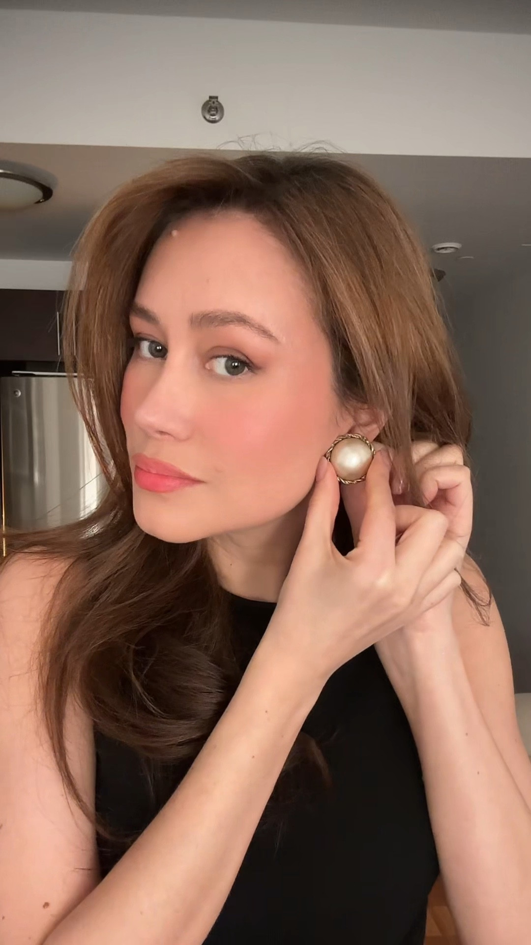 Soft layers, structured details, and warm textures I reach for all winter. Vintage pieces with similar styles linked.

#LTKootd #LTKgrwm