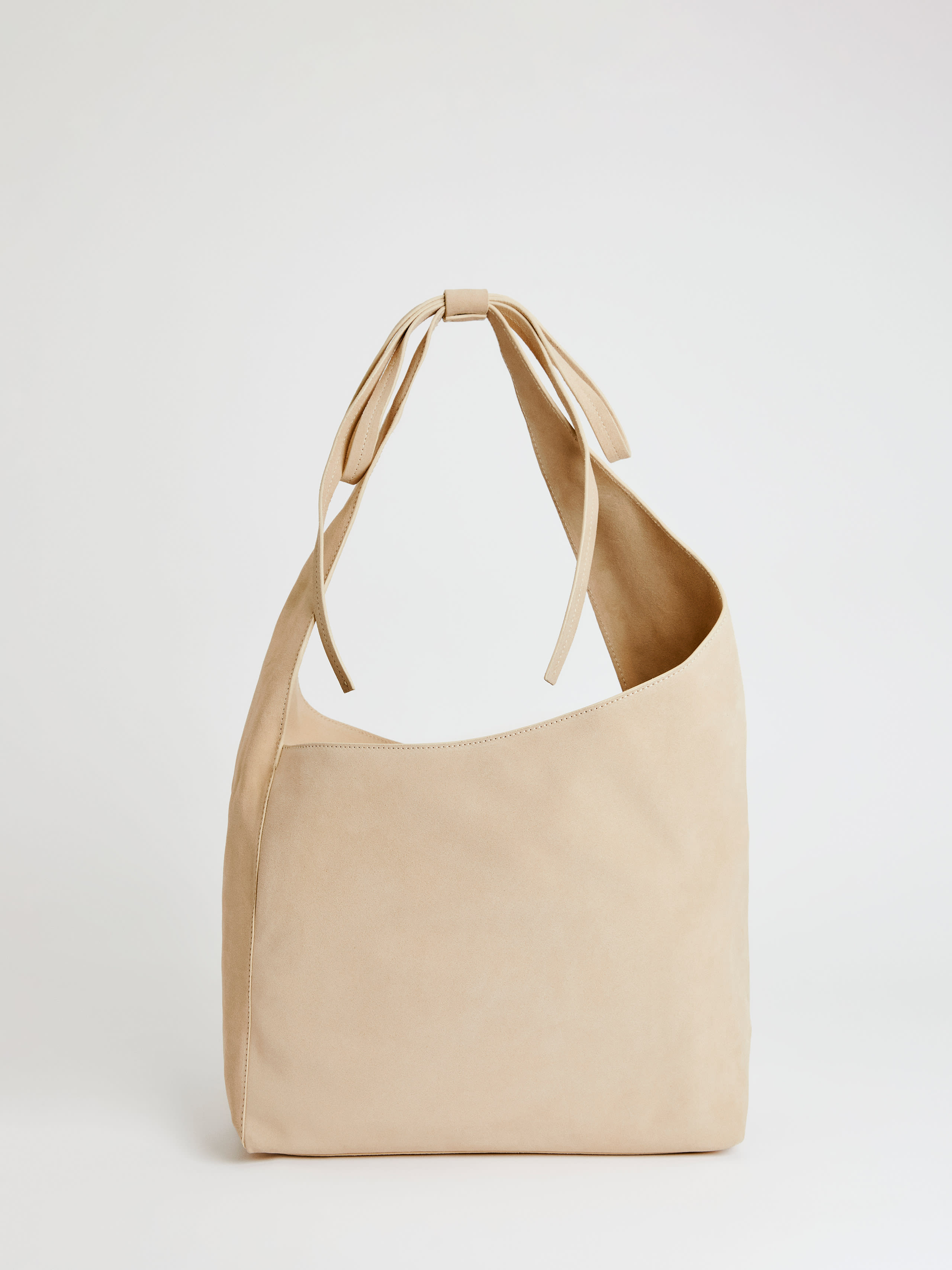 Medium Vittoria Tote Bag | Reformation (Global)