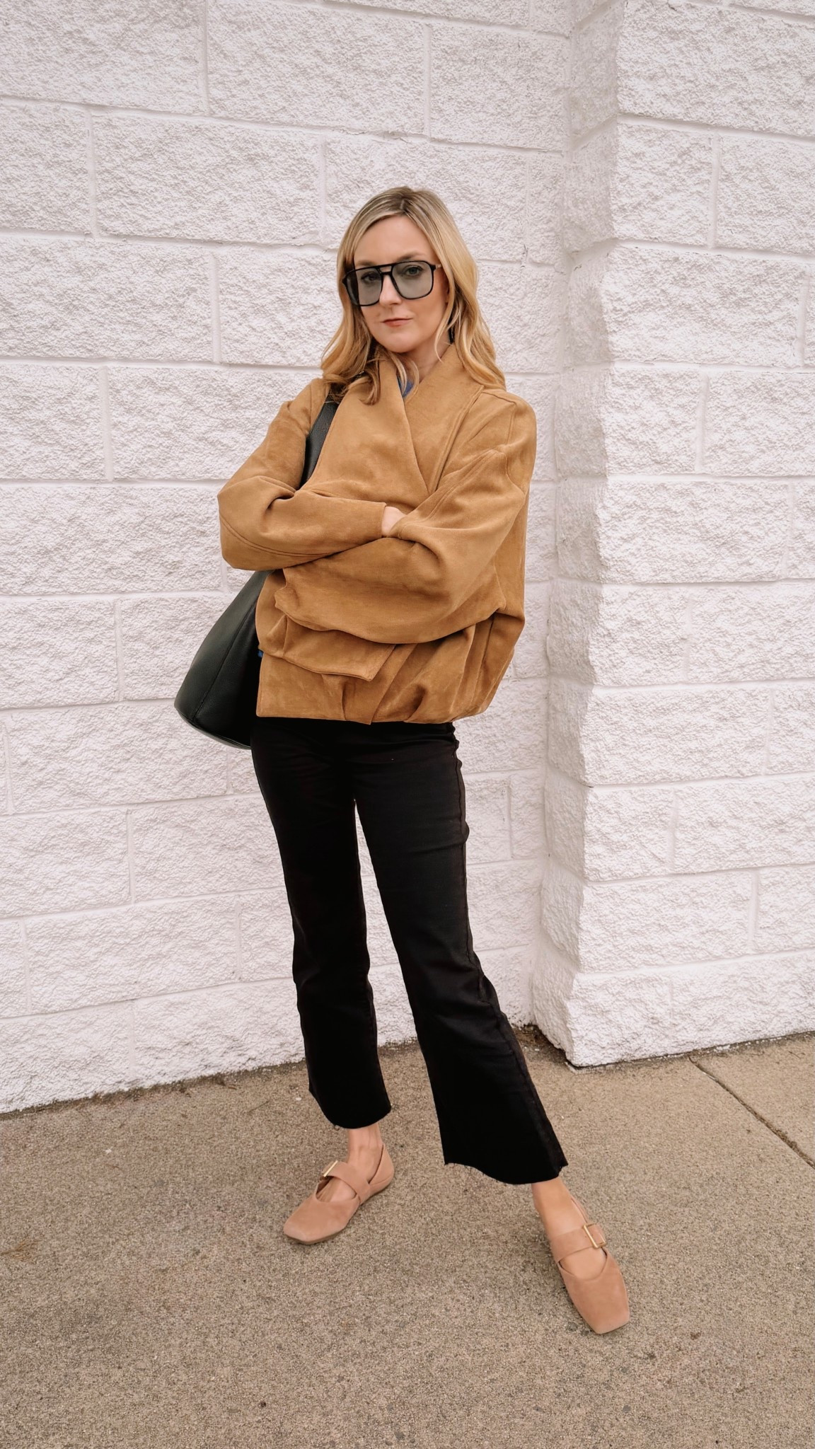 I've been waiting for this weather to finally pull out my suede jacket and I'm absolutely obsessed with how this spring outfit turned out.

The combo of ballet flats + jeans + a buttery suede jacket is so chic, comfy and easy! 
@Zara jacket
@Avara pants
@Vivrelle bag
@Macys flats

Spring outfits 2026 • spring fashion • ballet flats outfit • spring ootd • everyday chic
Spring outfit ideas • ballet flats outfit • everyday chic • spring fashion 2026 • effortless style • casual chic • spring ootd • elevated basics • women's fashion inspo • outfit formula 

#LTKootd #LTKdayinmylife #LTKgrwm