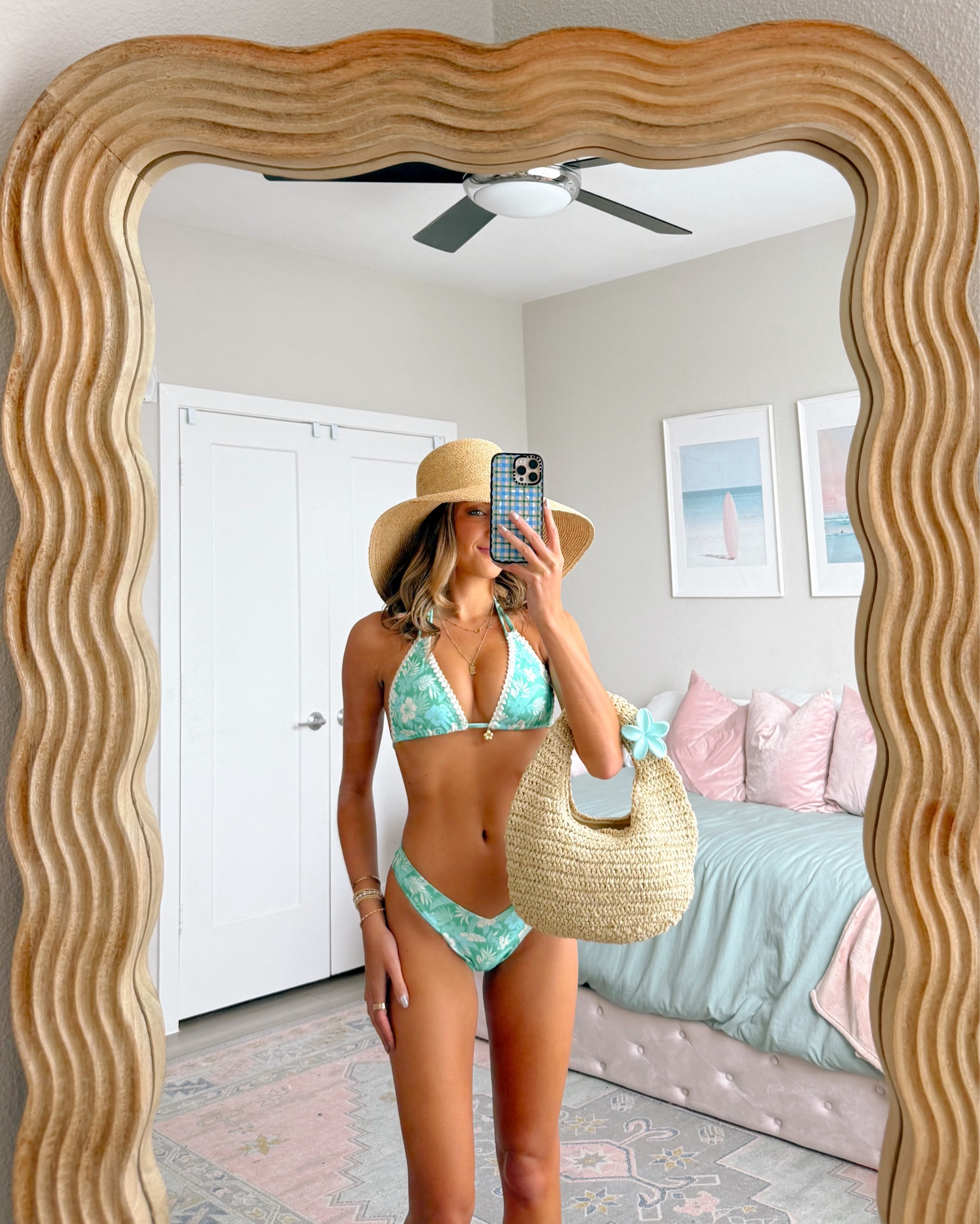 the cutest bikini / swimsuit for spring break vacation. from Kulani Kinis. Wearing a size small on top and bottom 👙 5’3, 24 waist, 34B chest 