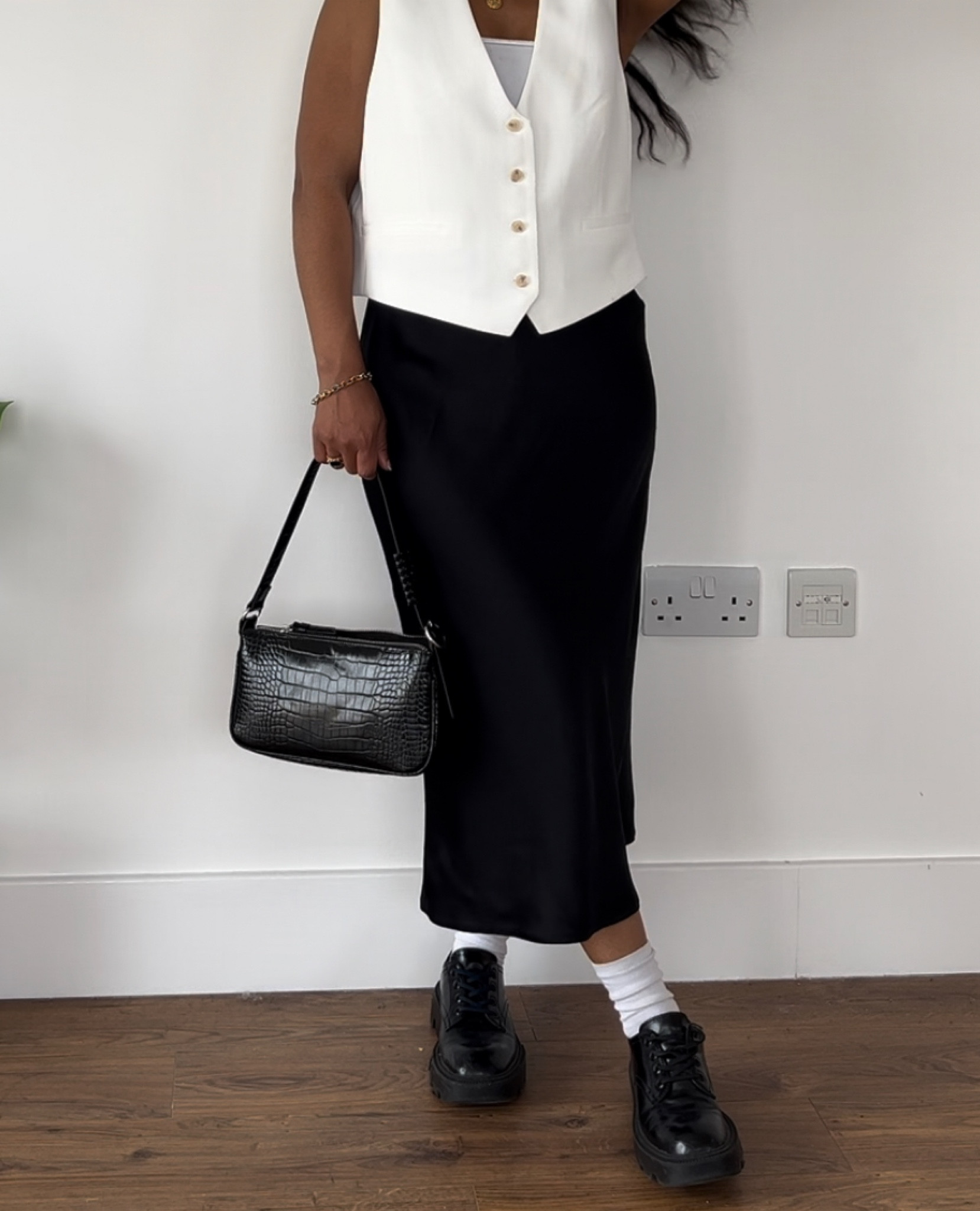 Satin skirt is a must 

#LTKstyletip #LTKeurope