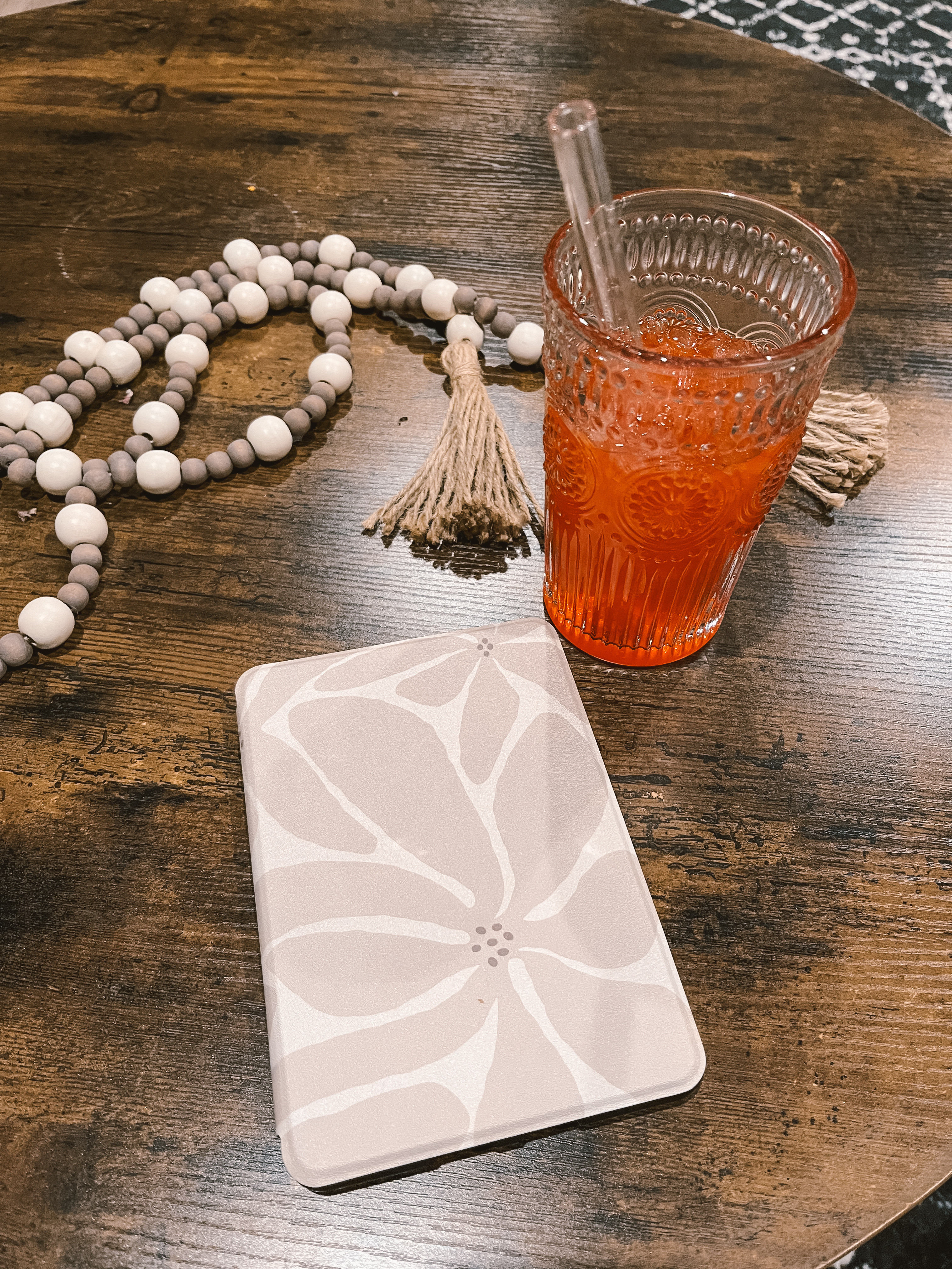  
How cute is my mom’s new kindle case + these adorable drinking glasses?!
 

#LTKHome #LTKSaleAlert #LTKFindsUnder50