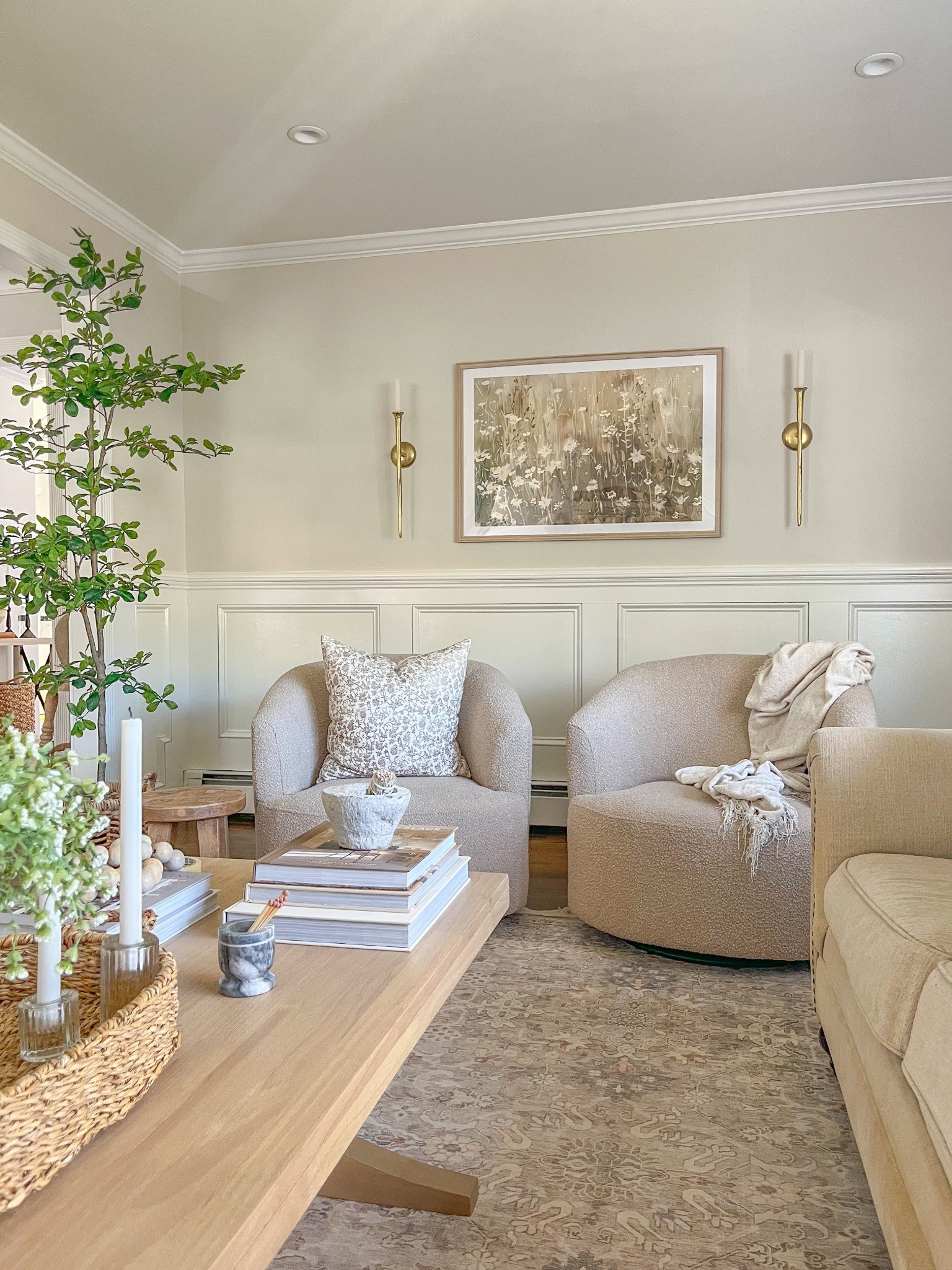 Finally changed the artwork and it’s stunning! 

#LTKSeasonal #LTKHome #LTKU