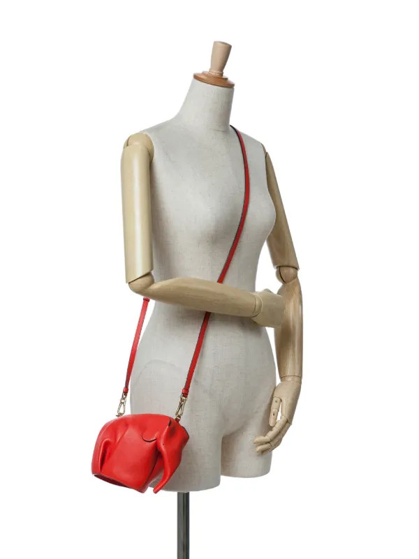 Loewe Pre-Owned 2016 Mini Leather Elephant Crossbody Bag | FARFETCH UK | Farfetch Global