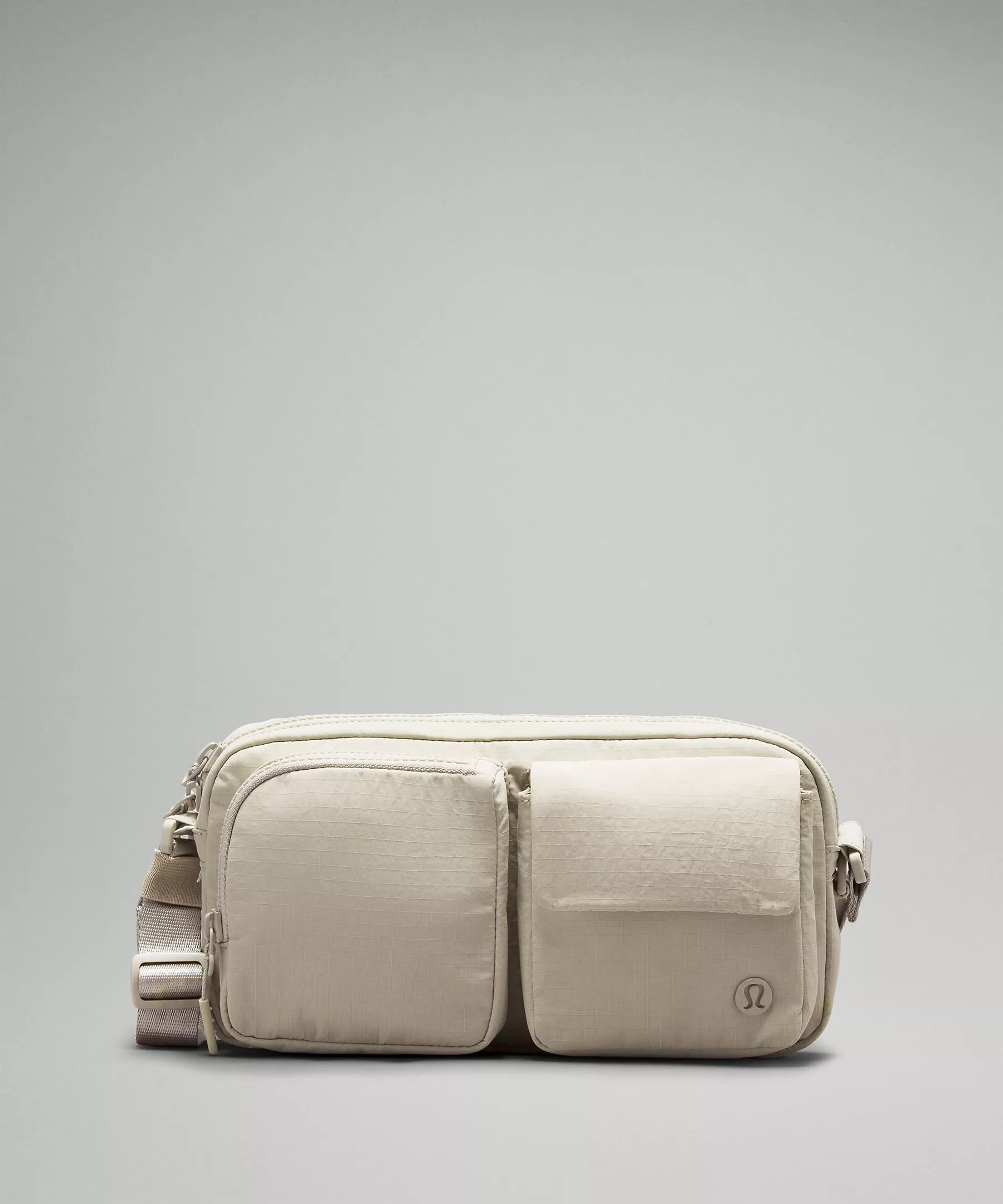 Multi-Pocket Crossbody Bag 2.5L | Lululemon (US)