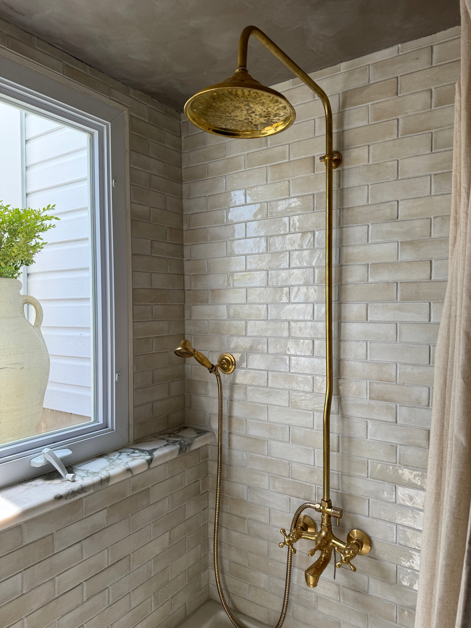 Our brass bathroom shower #bathroom#showerr

#LTKHome