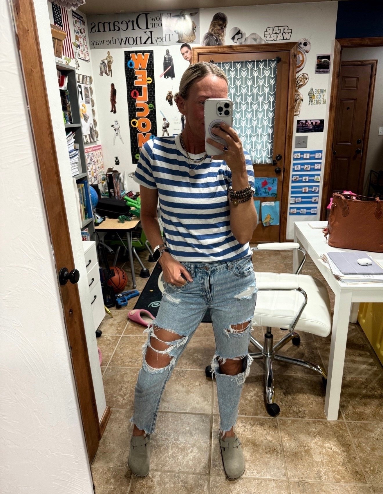 ✨ Basics don’t have to be boring. 🤍 An Old Navy tee, American Eagle jeans, and my trusty Birkenstocks—proof that comfort and simplicity can look effortless for any occasion.

“Whatever you do, work at it with all your heart, as working for the Lord, not for human masters.” – Colossians 3:23 ✨

#LTKStyleTip 



#LTKSeasonal #LTKootd #LTKFindsUnder100