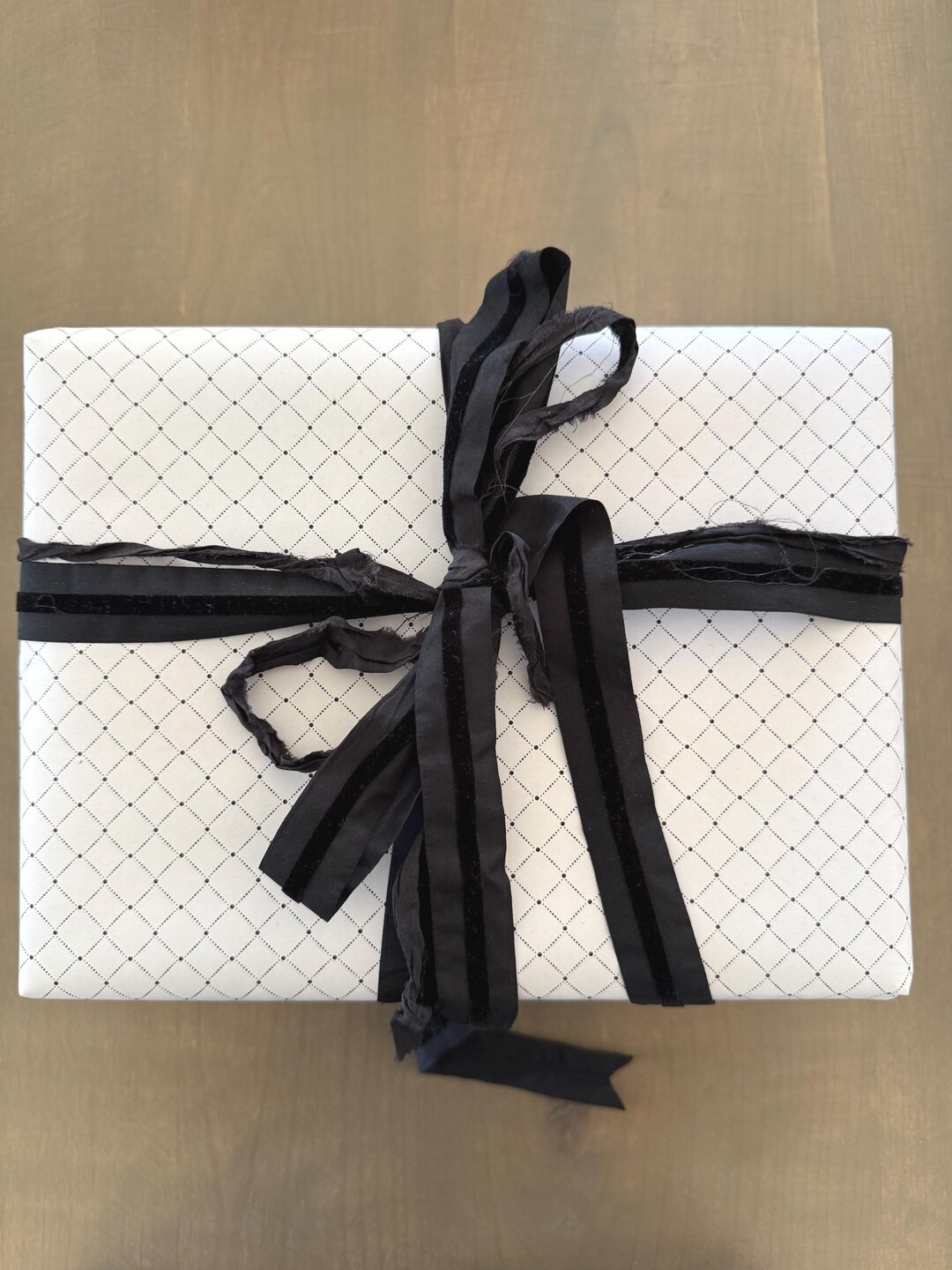 The Nicole Wrapping Paper - Etsy | Etsy (US)