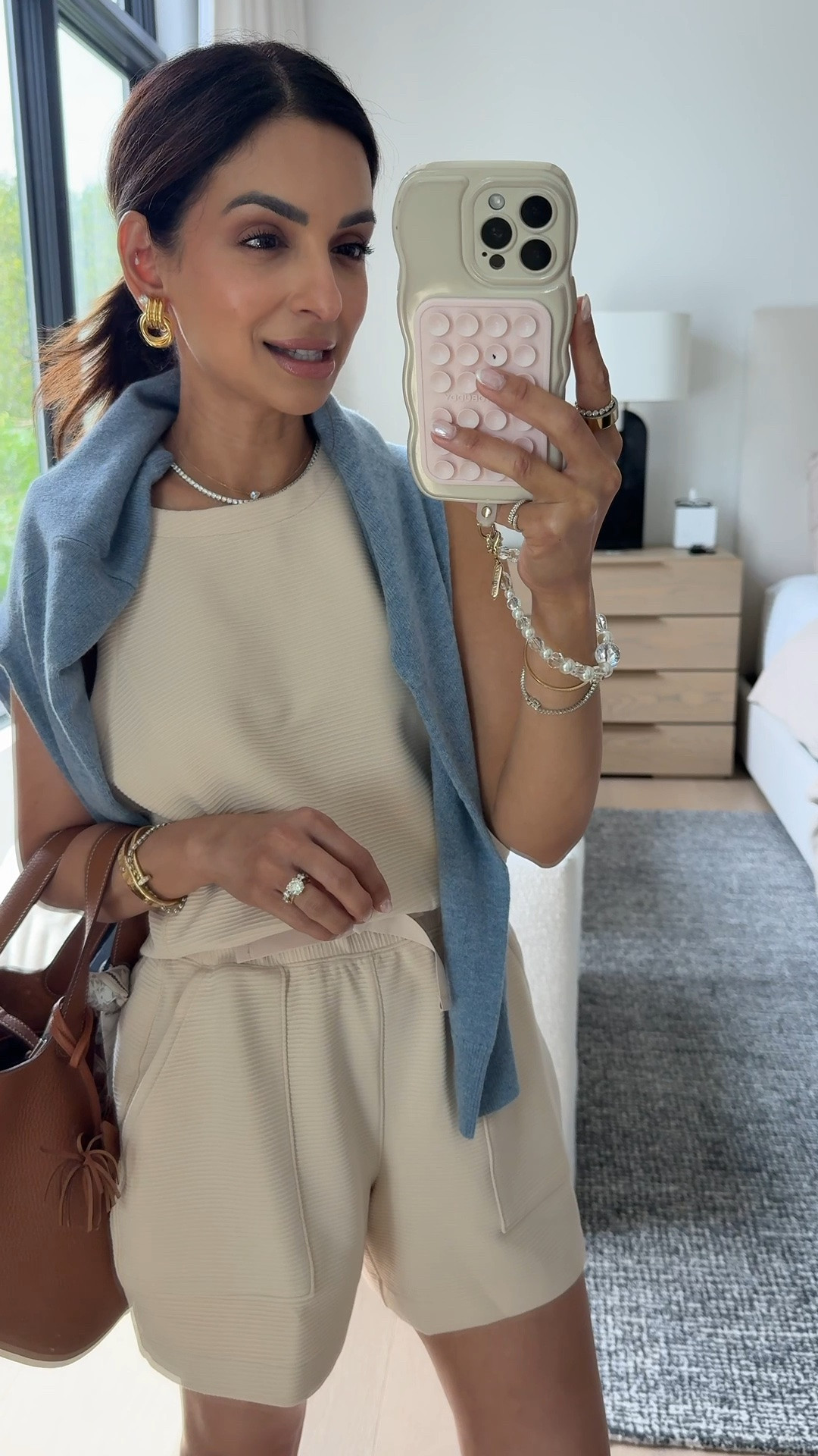 @Spanx new arrivals that I love! This shorts romper is a must for this summer - wearing a size XS Petite and Code NASREENXSPANX for 15% off first purchase

#LTKootd