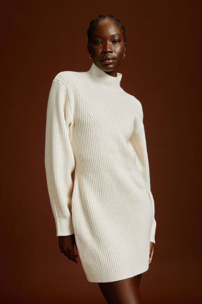 Kleid mit Turtleneck | H&M (DE, AT, CH, NL, FI)