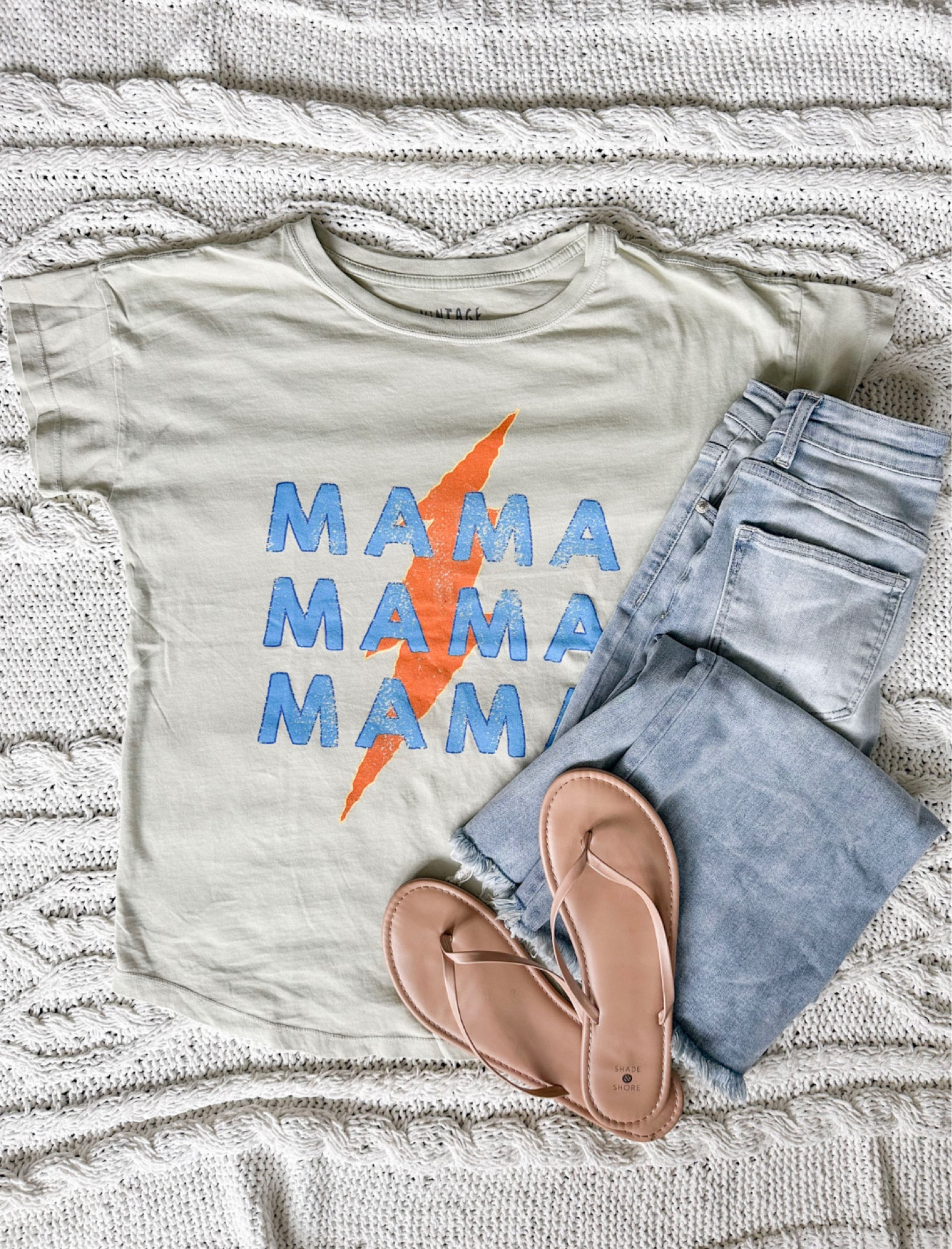 Social threads graphic tees and sweatshirts 

Mama tee, sunkissed tee, weekend sweatshirt 

#LTKunder50 #LTKunder100 #LTKSeasonal