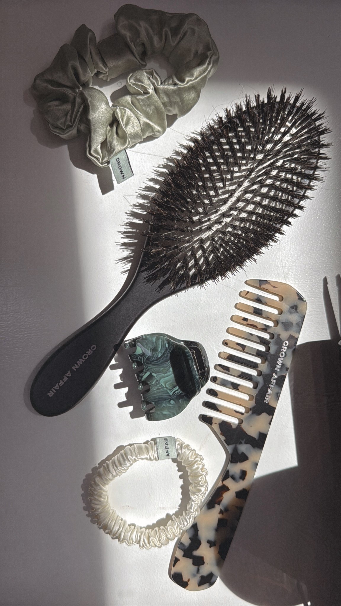 crown affair essentials for healthy hair: the right brushes, hair ties, and clips


#LTKBeauty