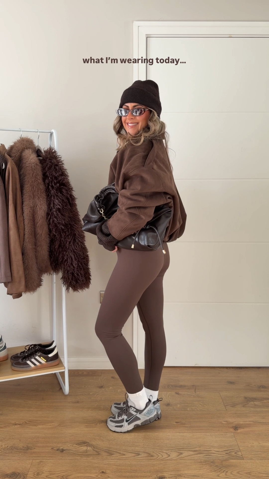 Running errands fit 🤎 discount code for boohoo is SARAHROBERTS

I’m a uk size 10, 5ft4 and I’m wearing;
Leggings - small
Top - medium
Knitted zip jacket - large (oversized fit)
Suede bomber - size 10 (oversized fit)

Leggings, athleisure, chocolate brown, suede jacket,

#LTKuk #LTKwinter #LTKstyletip