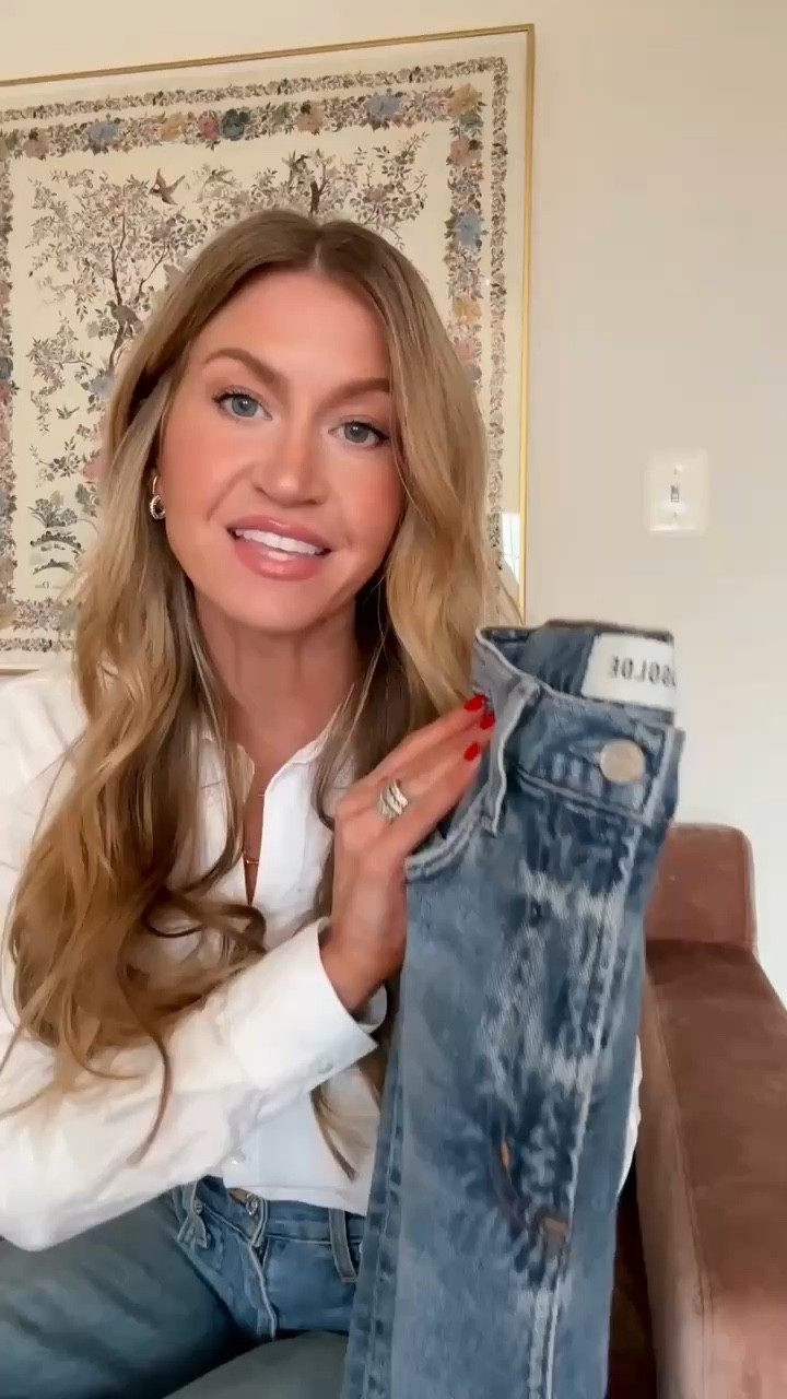 Picky girl pick straight leg denim! 
Runs TTS

#LTKgrwm #LTKootd #LTKSeasonal