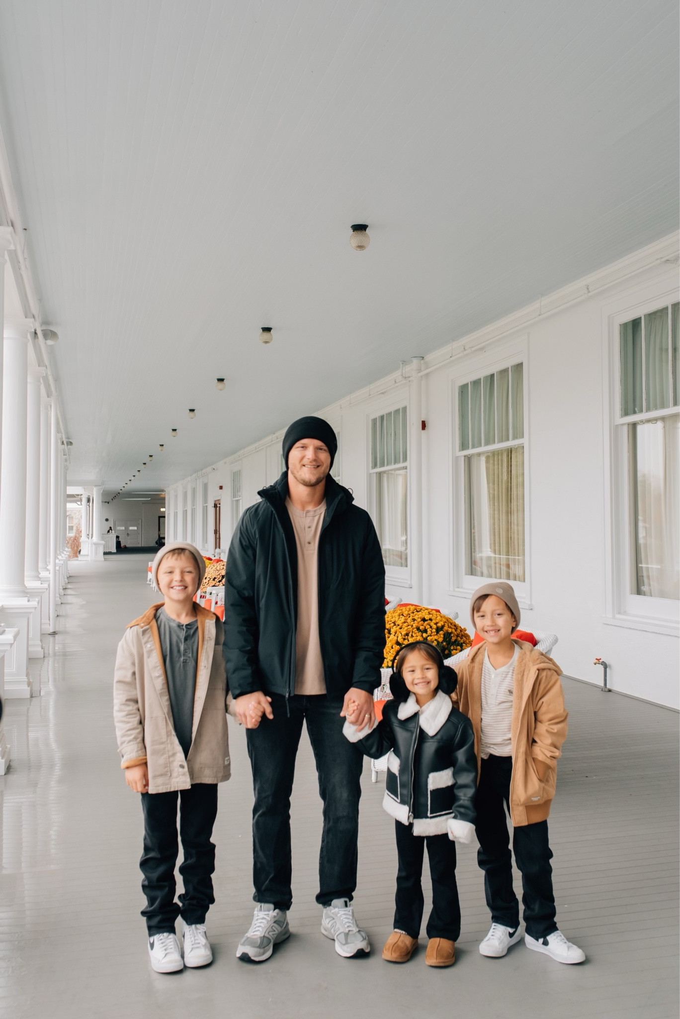 Abercrombie coat sale plus use code “grabyourcoat” for an extra 15% off until EOD 11/10

#LTKsalealert #LTKstyletip #LTKSeasonal