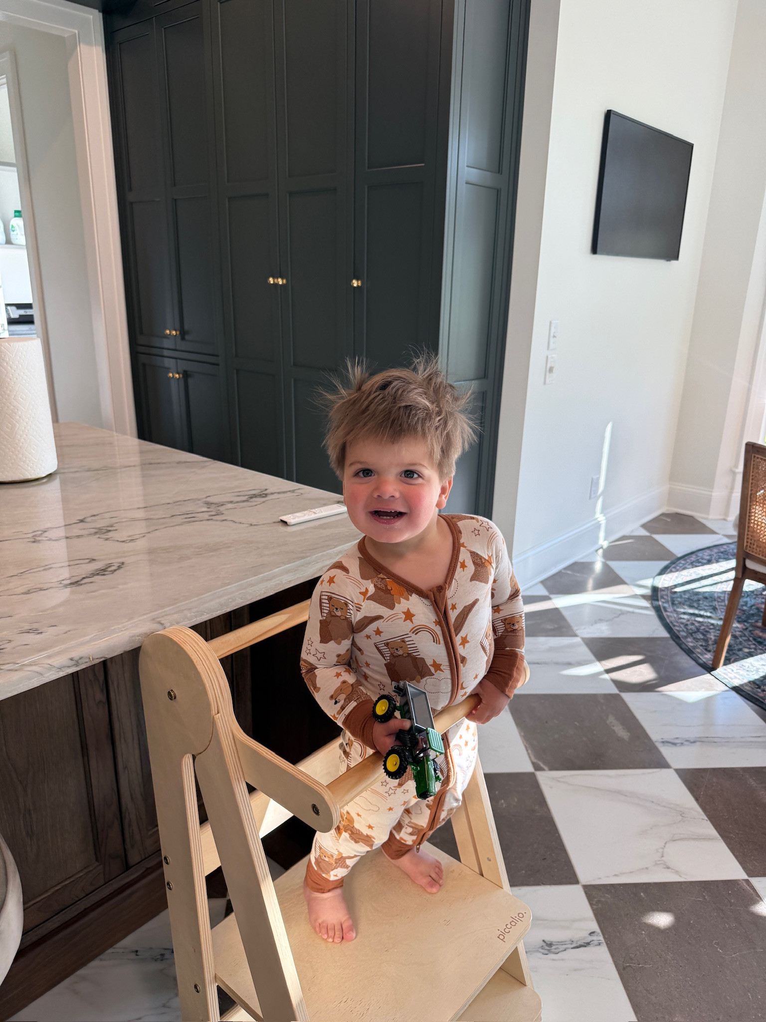 My little helper in the kitchen!!

Triptrap, tripptrapp, standing chair for kids, little Sleepies pjs, little Sleepies, bear pjs, truck toys, toddler toys, Grace white

 

#LTKKids #LTKmomlife #LTKBaby