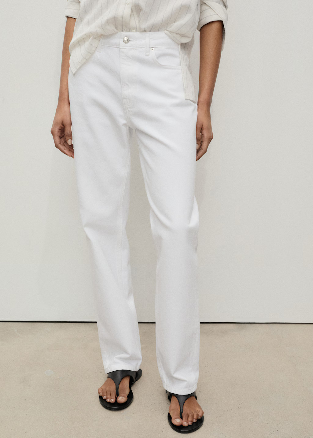 Mid-rise straight jeans - Women | MNG Australia | Mango (US/MX/AU)