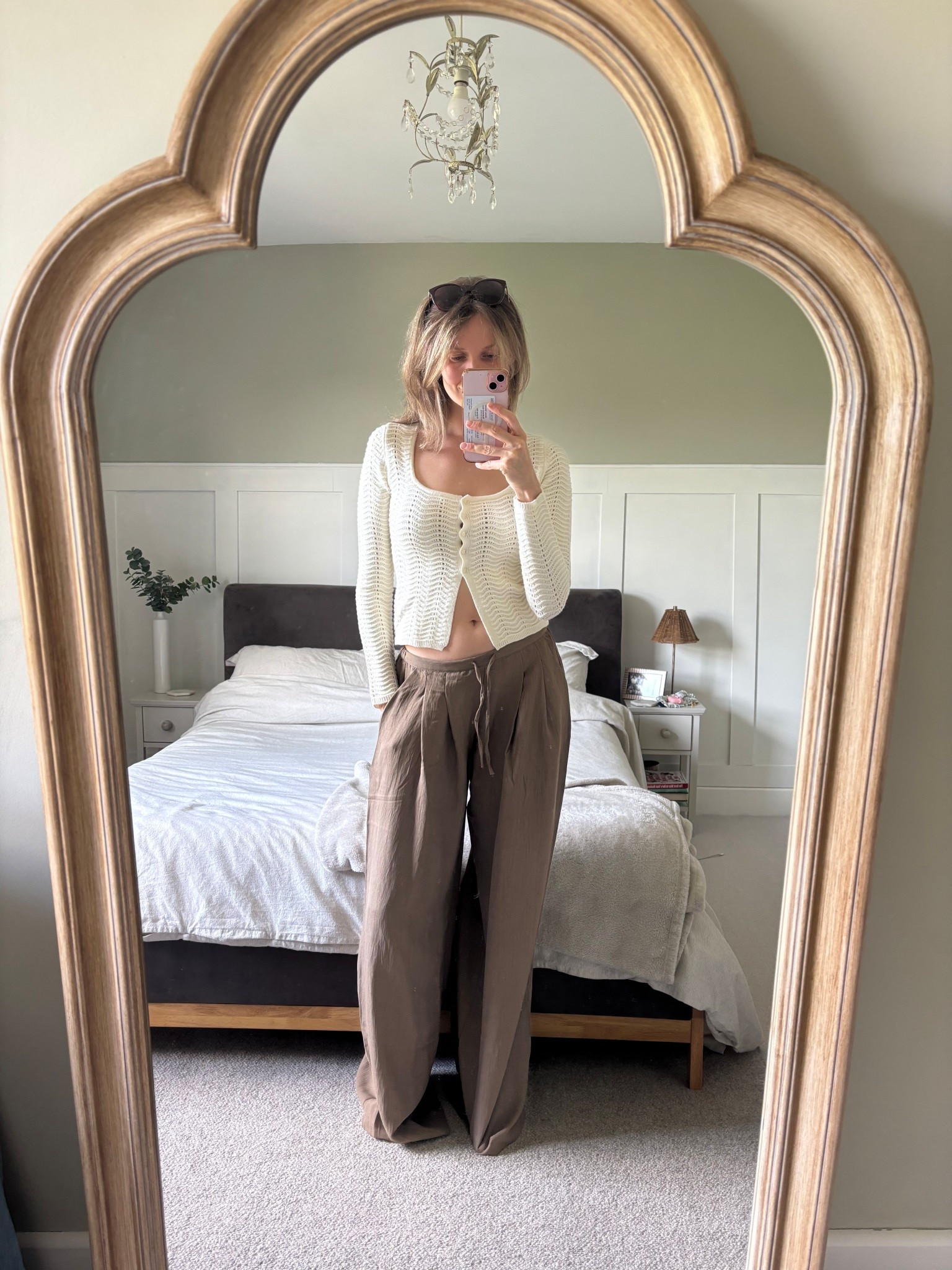 Me 🤝 linen trousers 🤎🍩🐻 #linentrousers #comfort

#LTKeurope #LTKsummer #LTKuk
