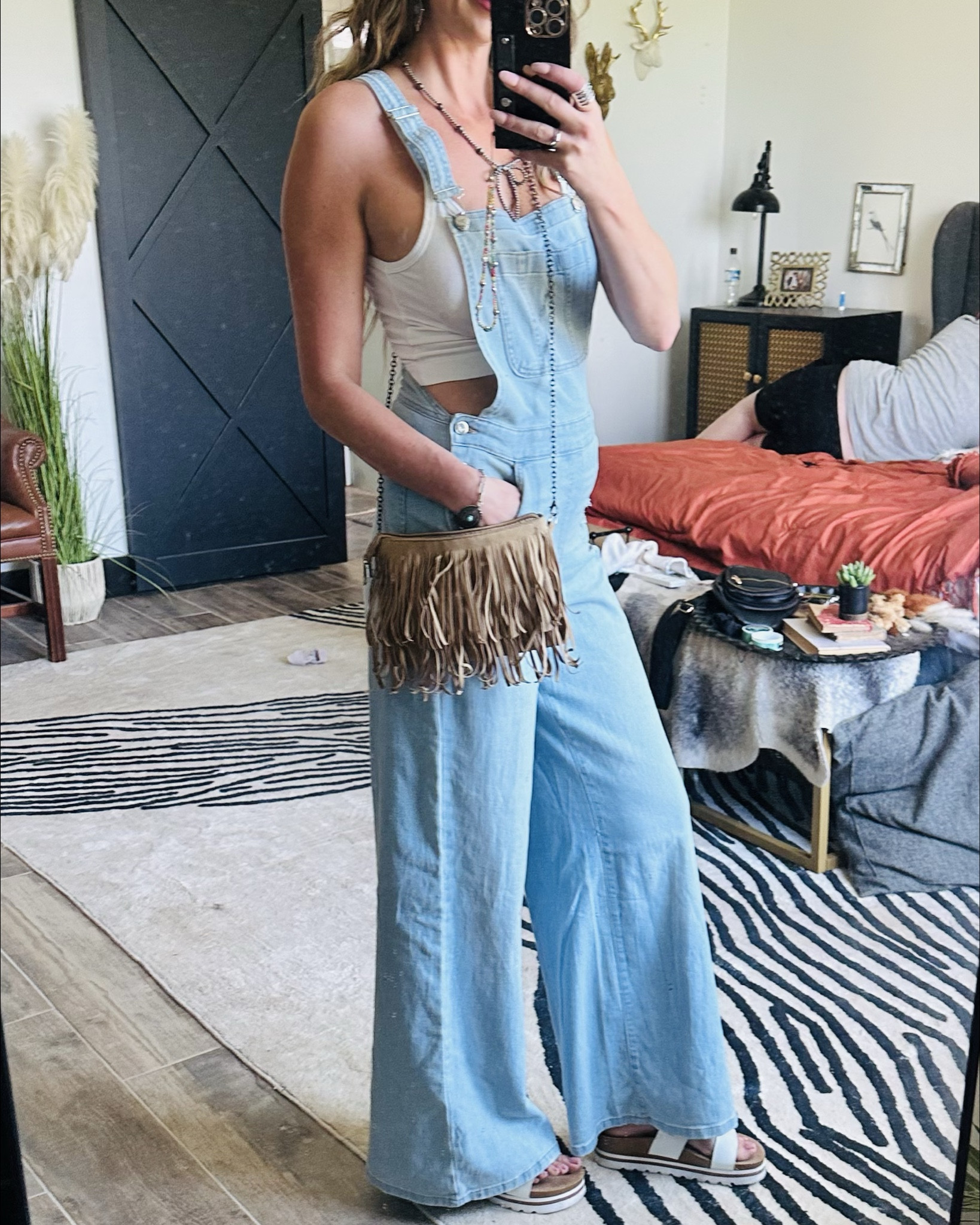 #jessicasimpson + @walmart = 🔥
Wearing a small in top and overalls 


#LTKMidsize #LTKFindsUnder100 #LTKSaleAlert