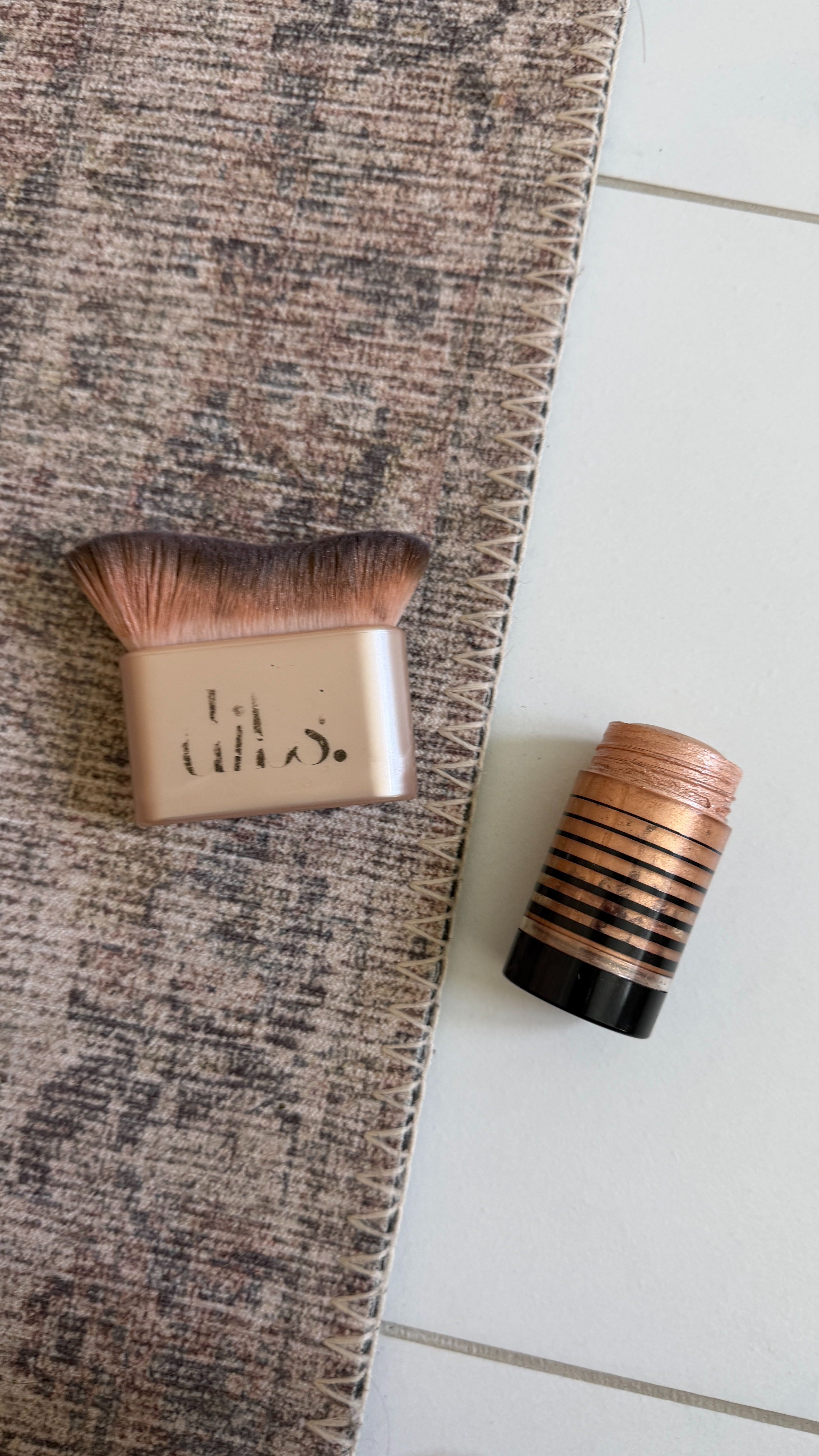 Body bronzer 

 #LTKgrwm #LTKselfcare #LTKBeauty