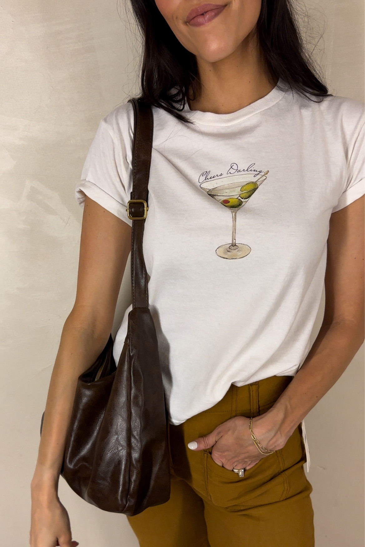 I guess the perfect t-shirt does exist😍 it somehow matches everything and will tie in all your fall accessories!! 


#LTKFindsUnder100 #LTKSeasonal #LTKStyleTip