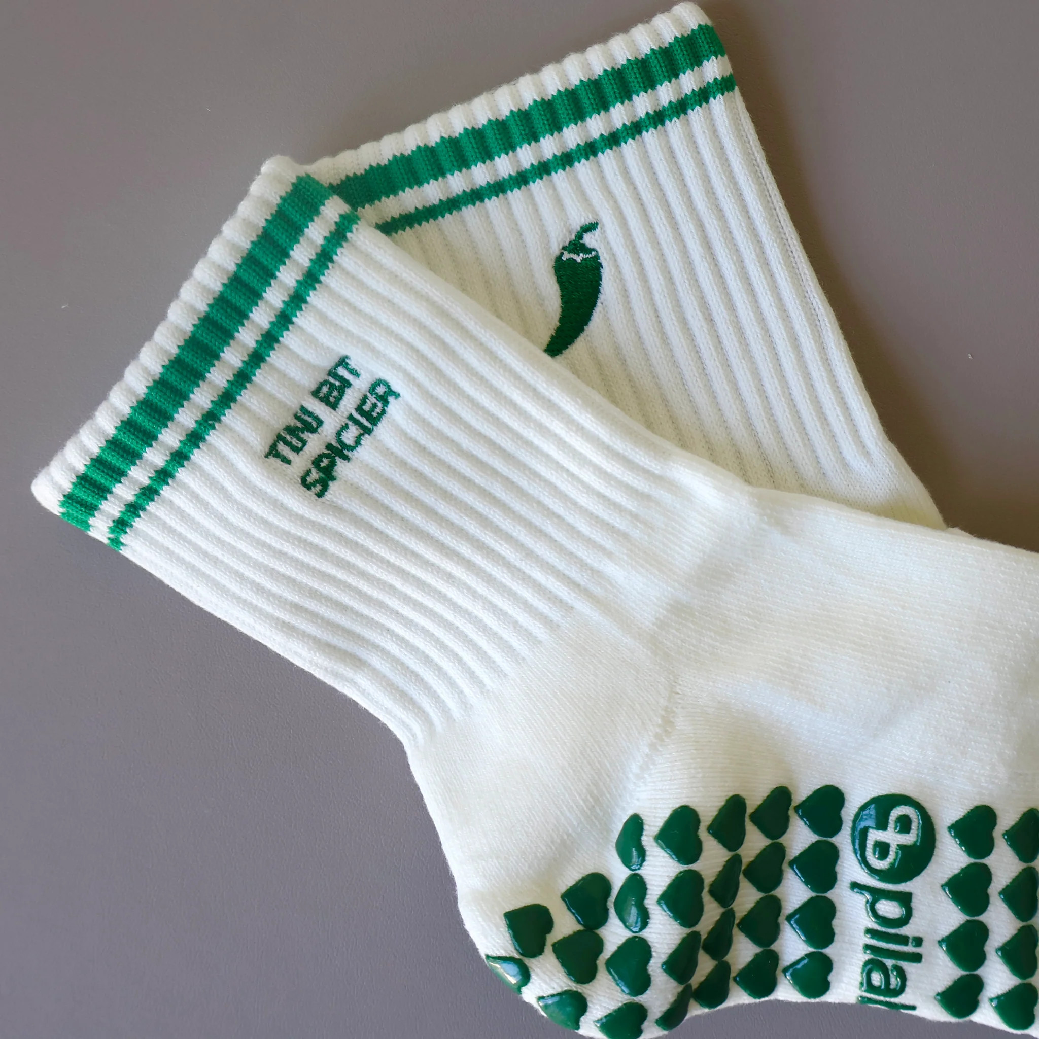 Tini Bit Spicier Grip Socks - Cream & Green | Pilabarre
