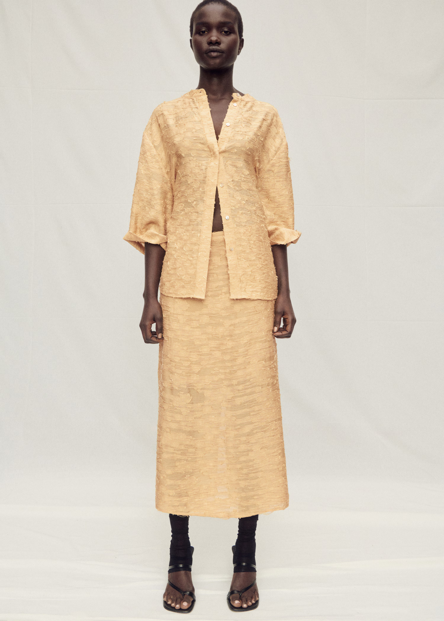 Textured straight skirt - Women | MANGO USA | Mango (US/MX/AU)