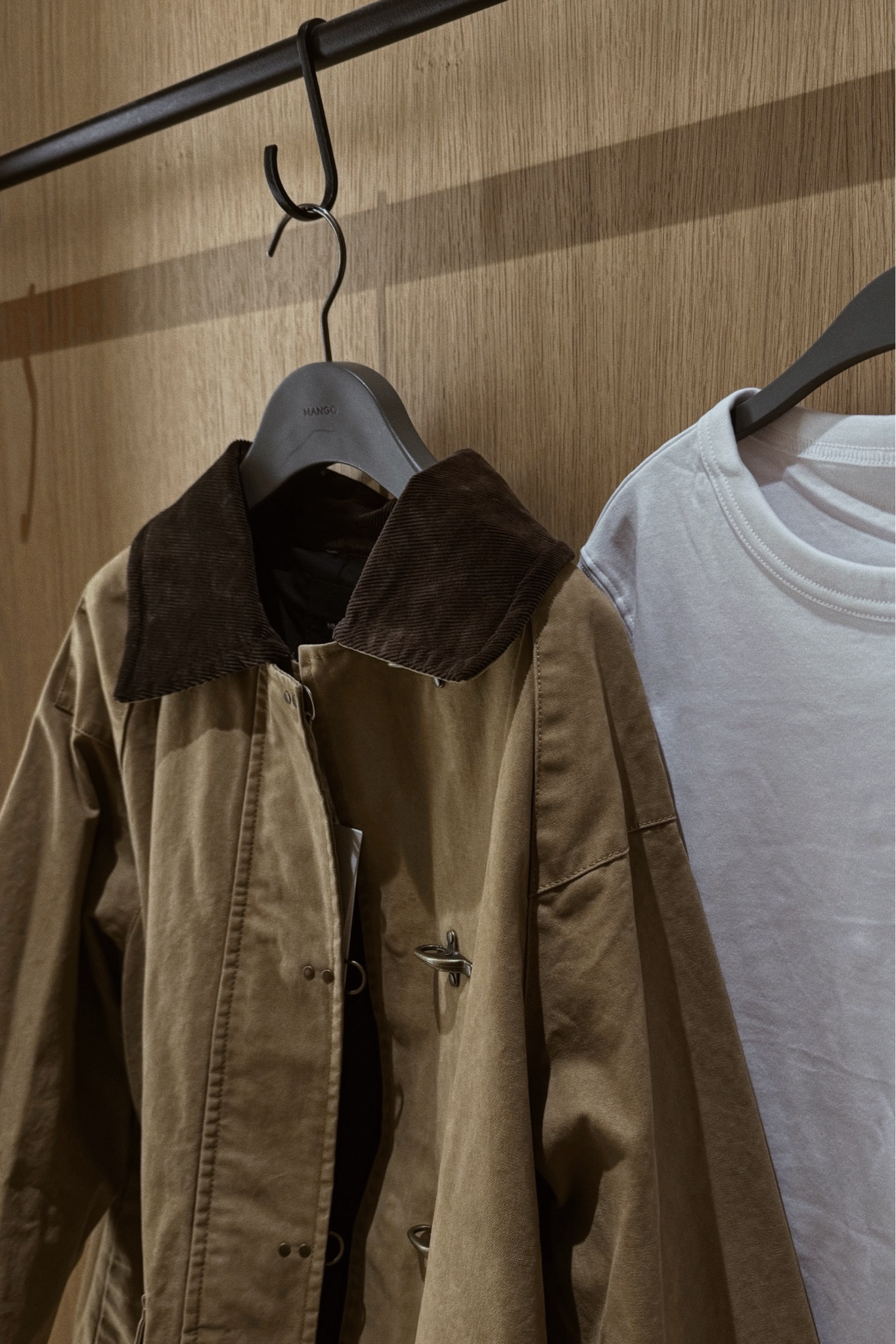 The Canvas jacket search continues 

Barn coat / canvas jacket / wax jacket / autumn styling / transitional styling 

#LTKstyletip #LTKeurope #LTKSeasonal