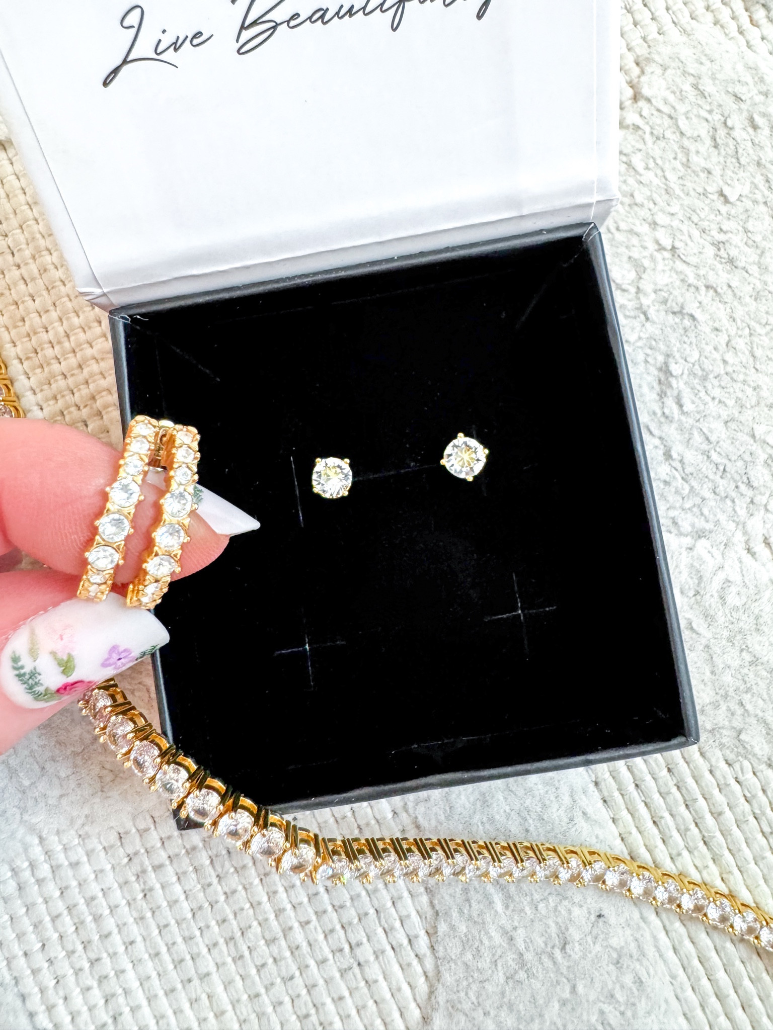 Walmart - unboxing; all under $30. 18k Yellow Gold Plated Stud Earrings w/ Swarovski Crystals - Was $108, now $19.99. Cate & Chloe Olivia 18k Yellow Gold Plated Tennis Necklace with Simulated Diamond Crystals. On sad for $39.99 currently!! 

 

#LTKSeasonal #LTKSaleAlert #LTKOver40