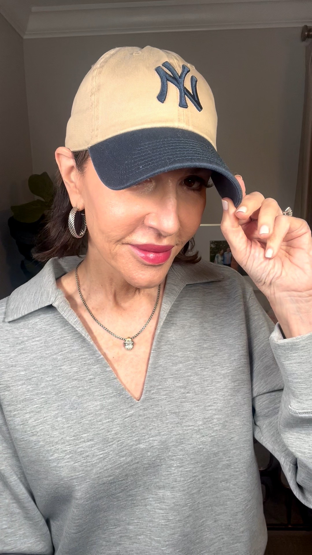 navy and tan ny baseball cap

#LTKOver40 #LTKootd #LTKSeasonal