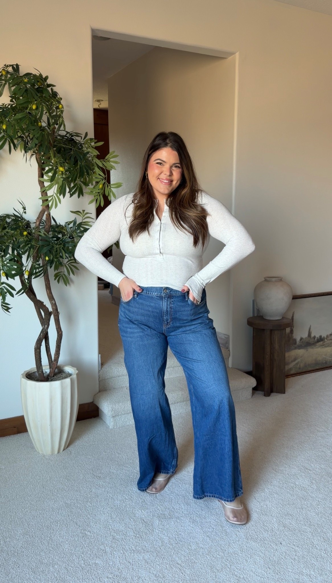 And they’re 30% off rn!!!!! 🏃‍♀️ SHOUTOUT TO American Eagle for supporting the THICK TUMMY GIRLS 👏🏼 

#jeans #midsize #size14 work outfit, spring outfit, teacher outfit

#ltkmidsize #ltkfindsunder50 #ltksalealert

