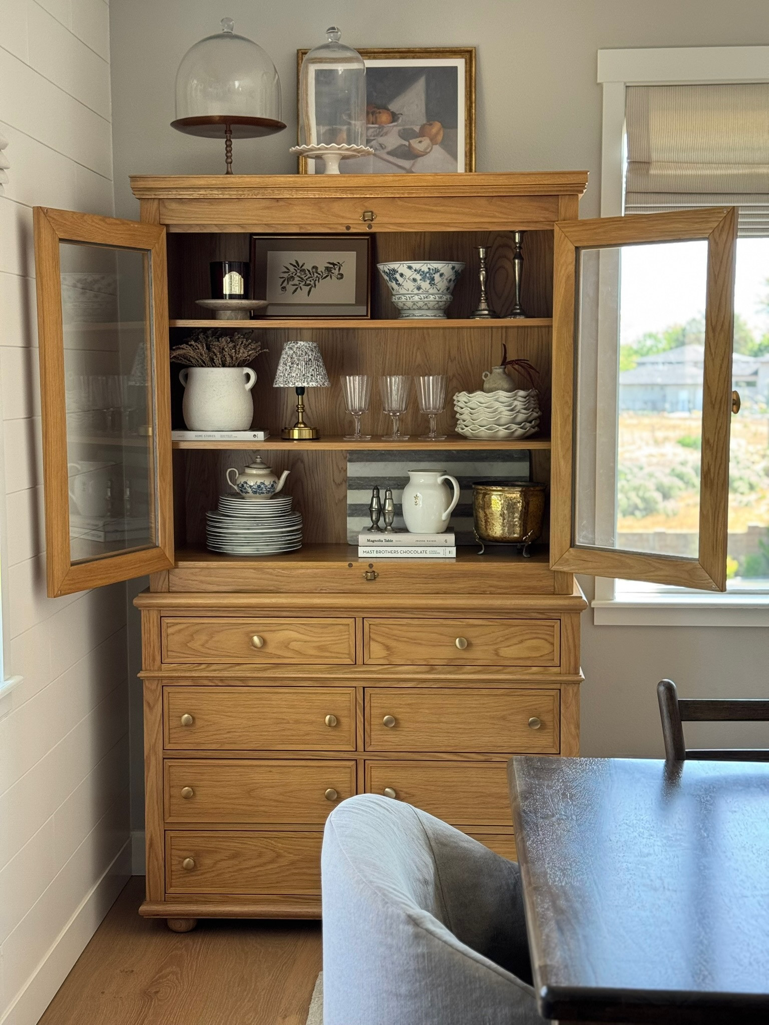 If you love collecting little things like I do, this is the perfect cabinet to display everything!

Home decor, dining room, kitchen hutch, hutch, display cabinet, home styling ideas

#LTKHome