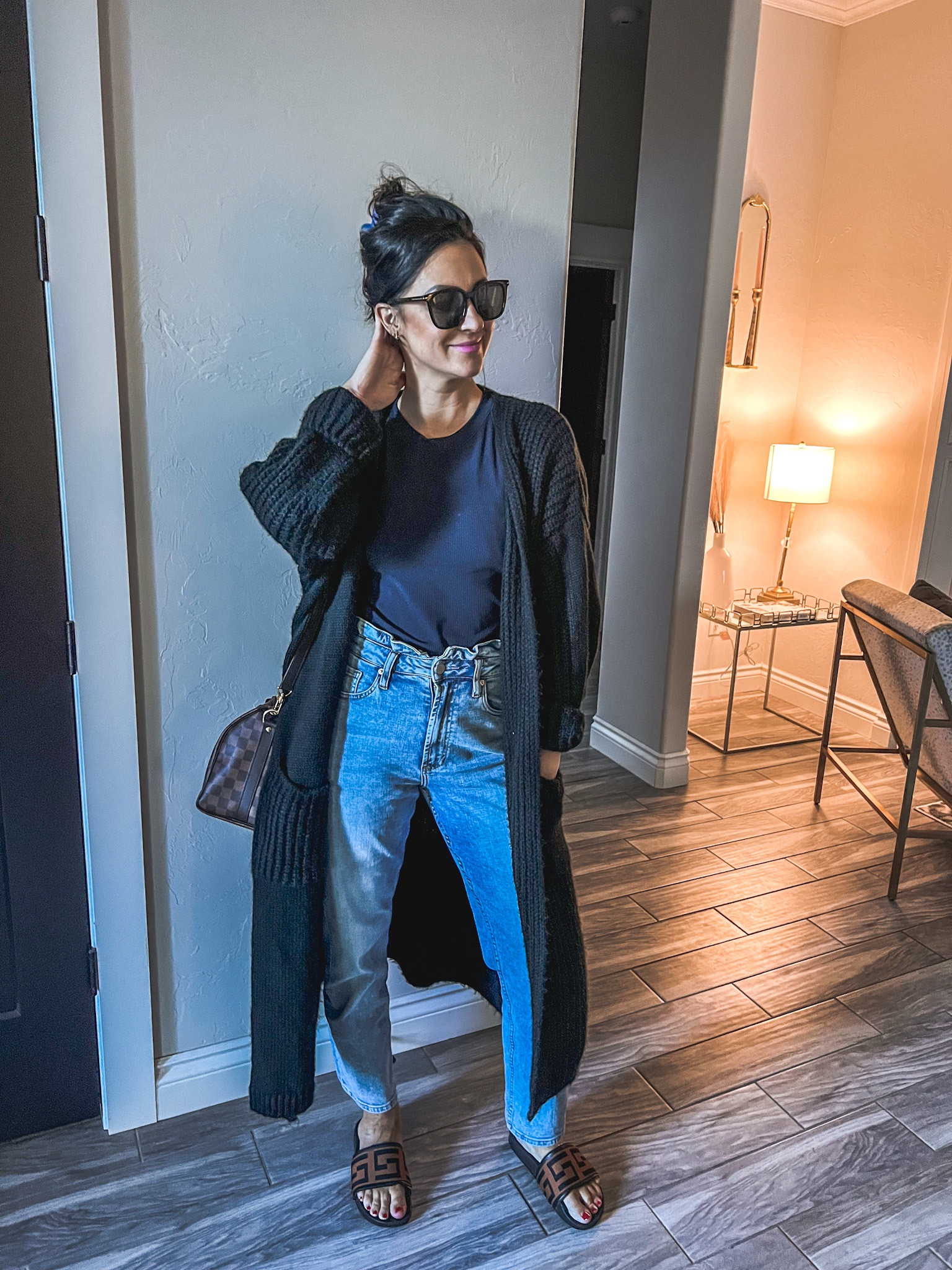 Don’t sleep on this long cardigan sale!! I will be living in this all season- so cozy and on trend for fall. Happy shopping! 
.
.
.
.
.
.
.
.
.
.
#cardigan #cozy #fallfashion #sale #longcardigan #momstyle 

#LTKunder50 #LTKsalealert #LTKtravel