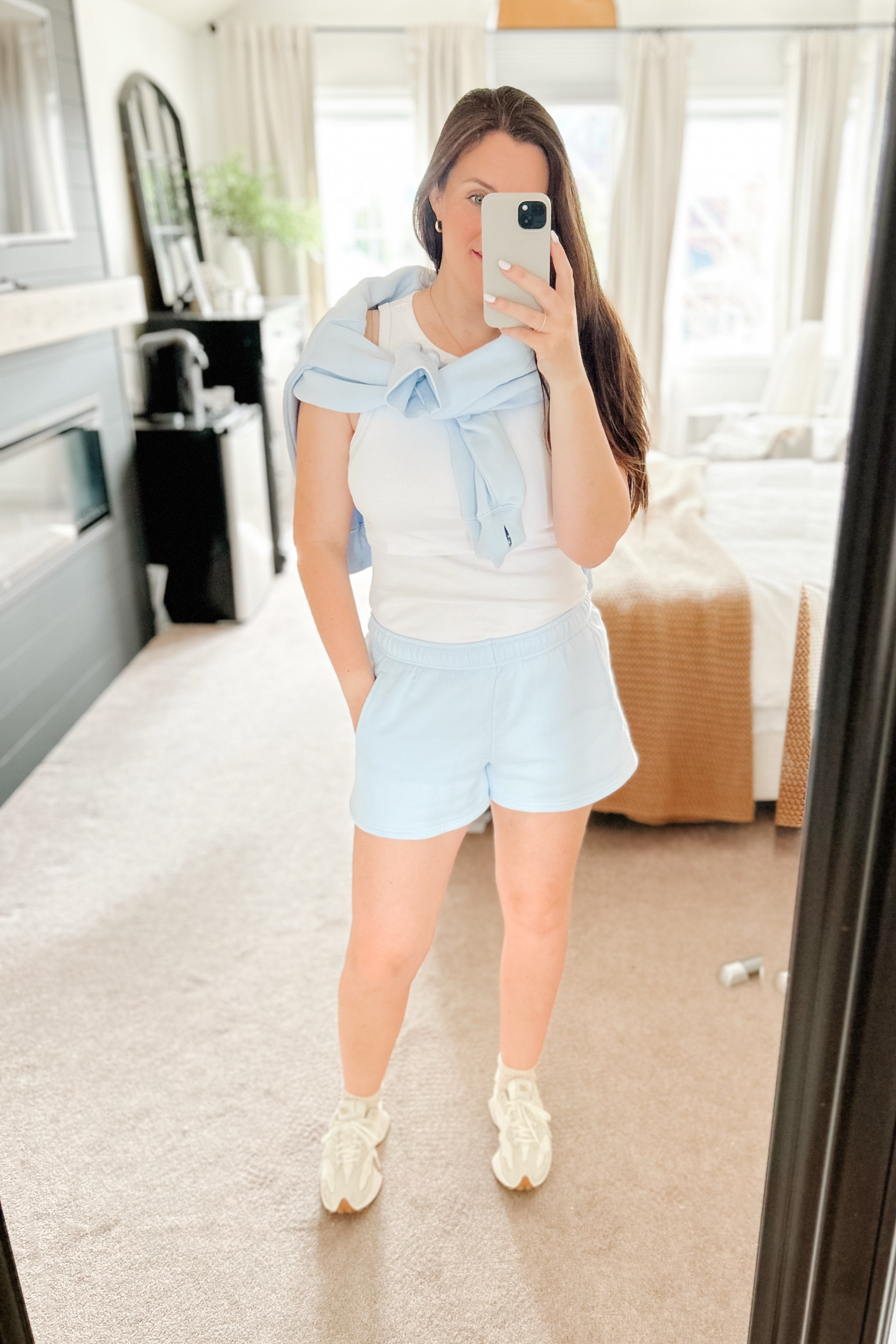 Day 15 - 30 Days of Daily Midsize Spring Breastfeeding-Friendly Outfits

Aerie shorts (M) and sweater (M) 
H&M nursing tank top


#SpringMomStyle #BreastfeedingOutfits #NursingFriendlyFashion #PostpartumLooks #LTKSpring #LTKMom #NursingOOTD #30DaysOfStyle

#liketkit #LTKmidsize #LTKspring #LTKcanada



#LTKmaternity #LTKmidsize #LTKstyletip