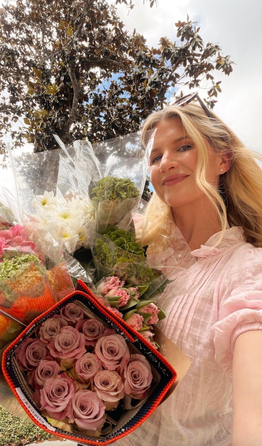 Happy Monday! 💐

#LTKdayinmylife #LTKootd