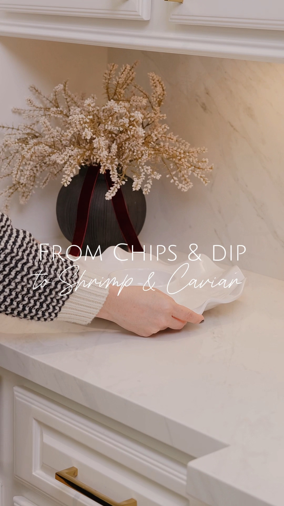 From chips & dip to shrimp & caviar ✨ I turned this beautiful chip & dip bowl into an ice-filled serving platter for a luxe holiday dish.

Save now to ring in the new year in style.🥂

Sabavi home
Ad
Holiday hosting
Serving dish

#LTKHome #LTKSeasonal #LTKHoliday