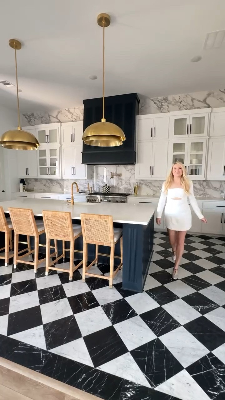 ✨You know you are winning when you see you’re being copied. – Robin Sharma✨

I hope our renovation design of our new home has inspired you to be a little more “Broadmoor”! Maybe it’s not the design that you are inspired by, but maybe it’s the intention and the devotion to being true to yourself and doing and designing that you love! I’ve talked to too many of you on DM’s over the past four years about how you designed a house to be timeless and not too trendy but now it’s just boring! Don’t design a boring house, design it for YOU! Don’t design a house to look like everyone else’s, design it for YOU! 

#homerenovation #homeremodel #kitchendesign #kitchenremodel #kitcheninspiration #homestyle #homedesign #homeinspiration