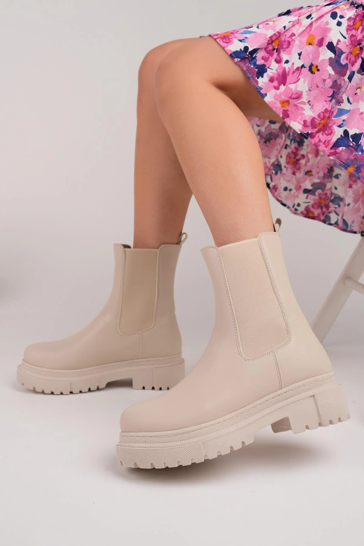 MUGGO Stiefelette - Beige - Blockabsatz | Trendyol DE
