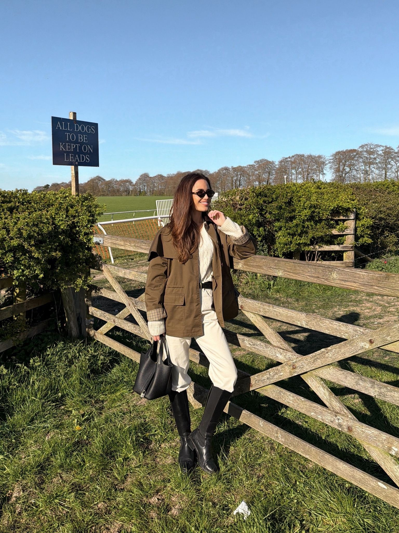 A weekend in the countryside 🤎 

Jeans and belt are from Boggi Milano and my boots are previous season Massimo Dutti 

#LTKspring #LTKuk