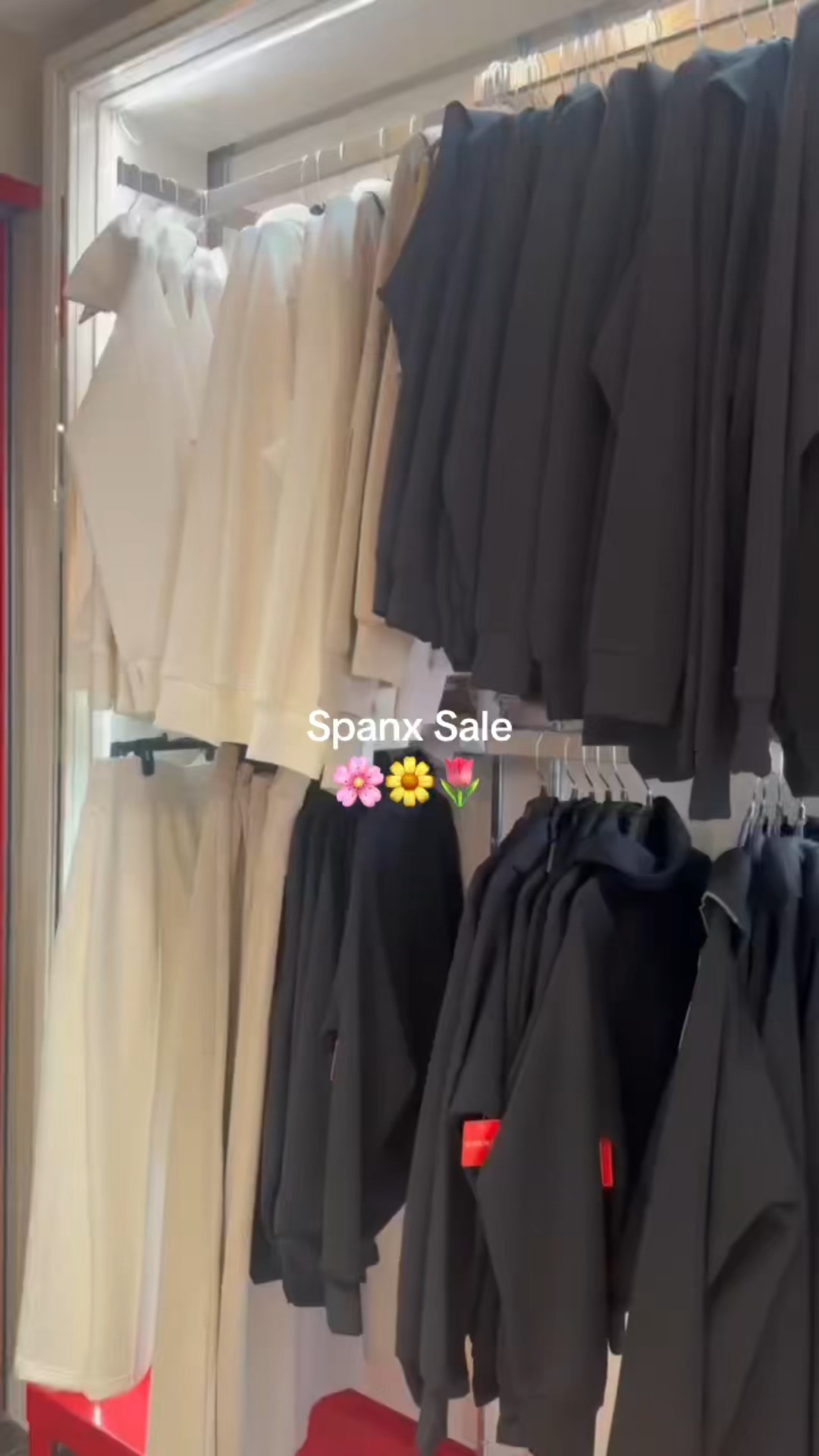 Spanx LTK Spring Sale! 🌸🌷
Now’s the time for Air Essentials and Booty Boost leggings!! 4 days only to shop 🛍️!

#LTKSaleAlert #LTKSpringSale #LTKActive