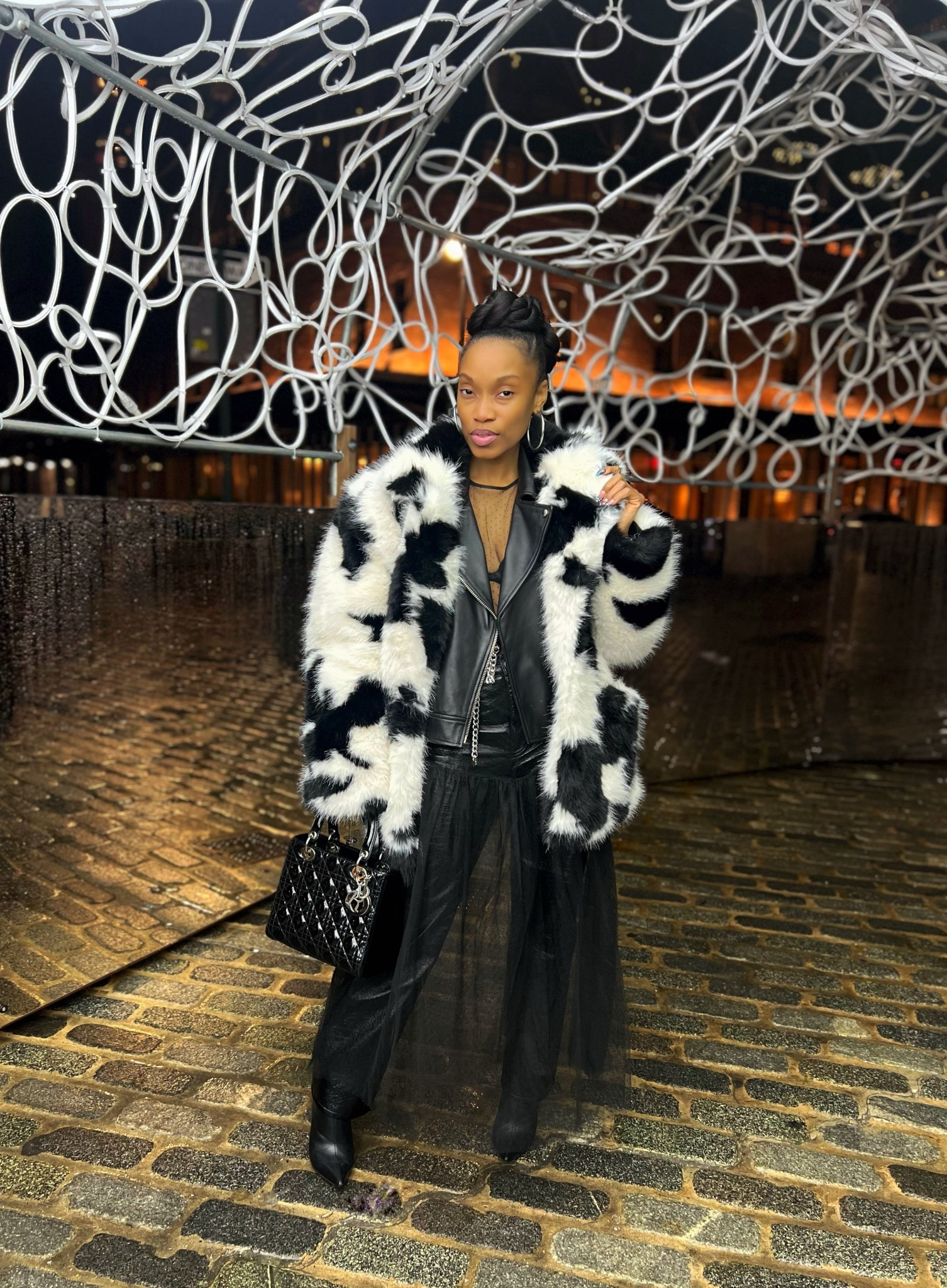 Night looks that move like art.

Can you say city style with intention?! It’s the layered textures, bold outerwear, and effortless edge for nights out, gallery walks, and travel evenings that turn into memories for meee! 😜

Fashion that doesn’t shout… because it already knows. Statement coat energy with a soft-but-strong silhouette.

Think:
✔️ city night outfit
✔️ elevated street style
✔️ statement coat look
✔️ black on black fashion
✔️ women’s night out outfit
✔️ luxury layering
✔️ travel evening style
✔️ fashion with edge
✔️ modern minimalist style
✔️ effortless chic fashion

#LTKPetite #LTKSeasonal #LTKTravel