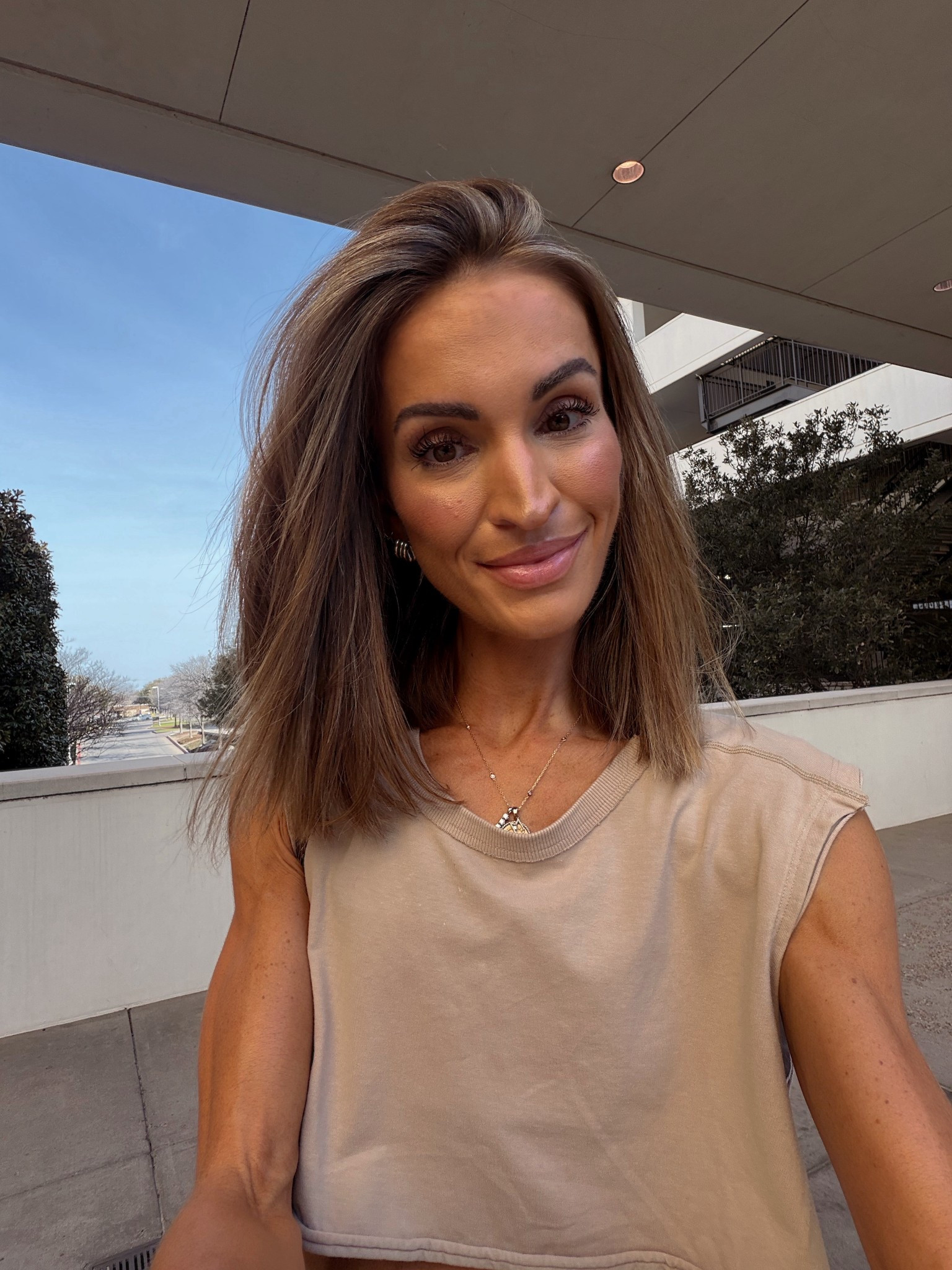 spring hair 🤎🌼. got highlights of the first time in almost a year! she’s still adjusting 😆 but always love changing things up ✨