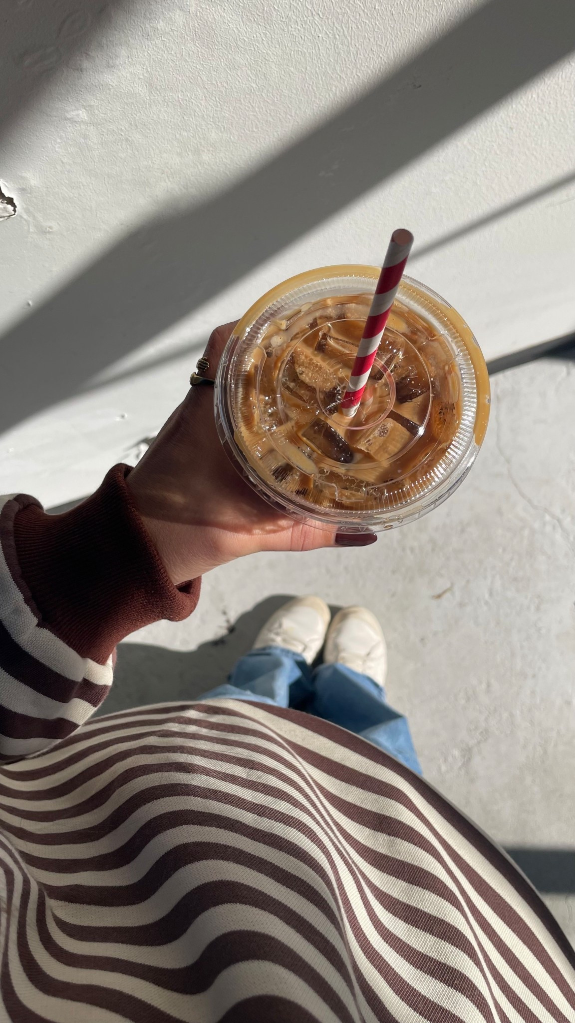 brown for a fall coffee run >> 🐻☕️ #brownstripes #fallootd #coffeeoutfit 