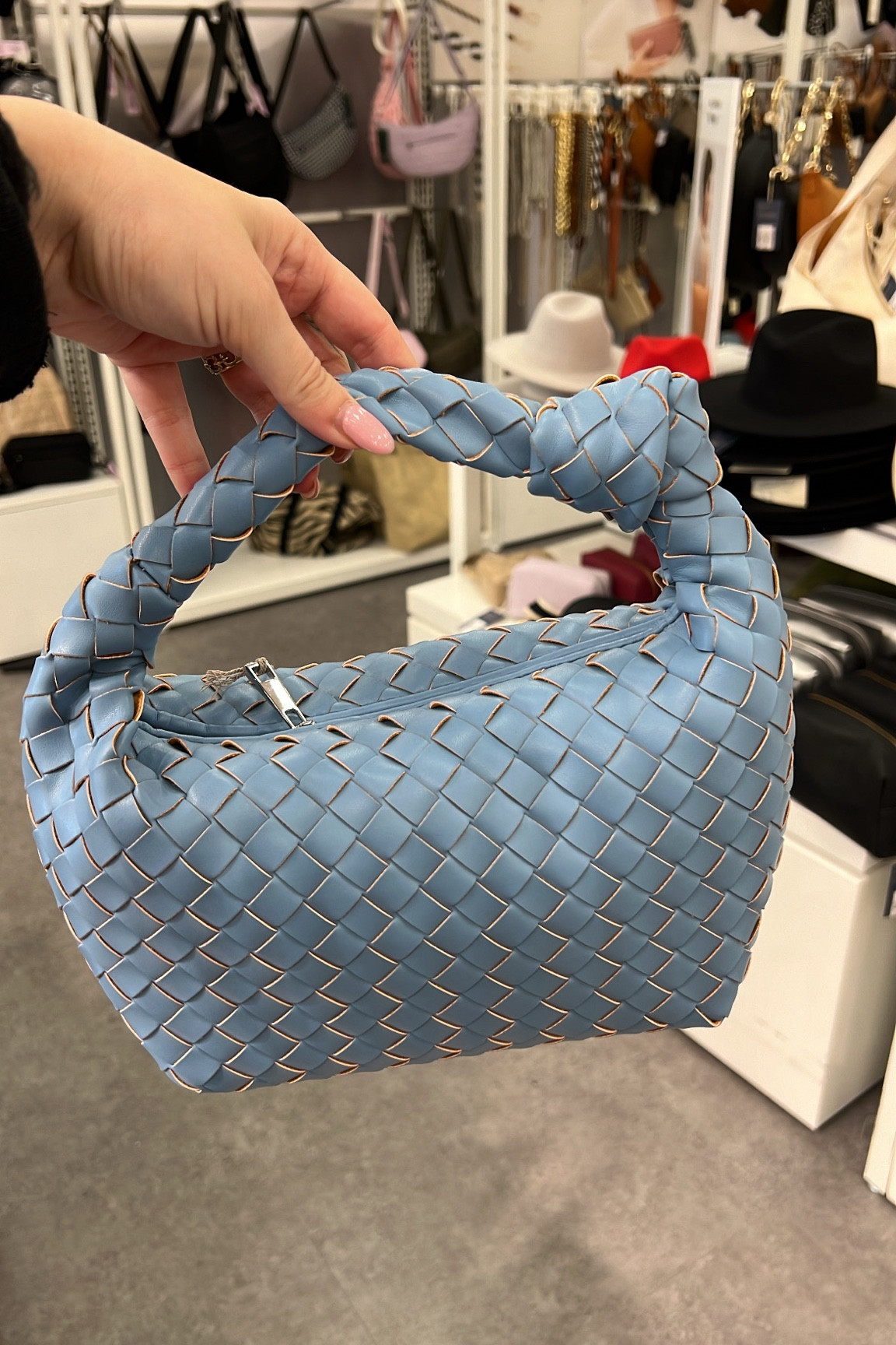 $25 bag that looks SO similar to the $3000 Bottega! There’s also a larger, shoulder version! 

#LTKxTarget #LTKFindsUnder50 #LTKItBag