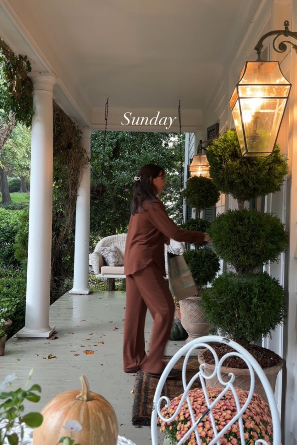 Fall OOTD, front porch cozy, topiary

#LTKFallSale #LTKSeasonal